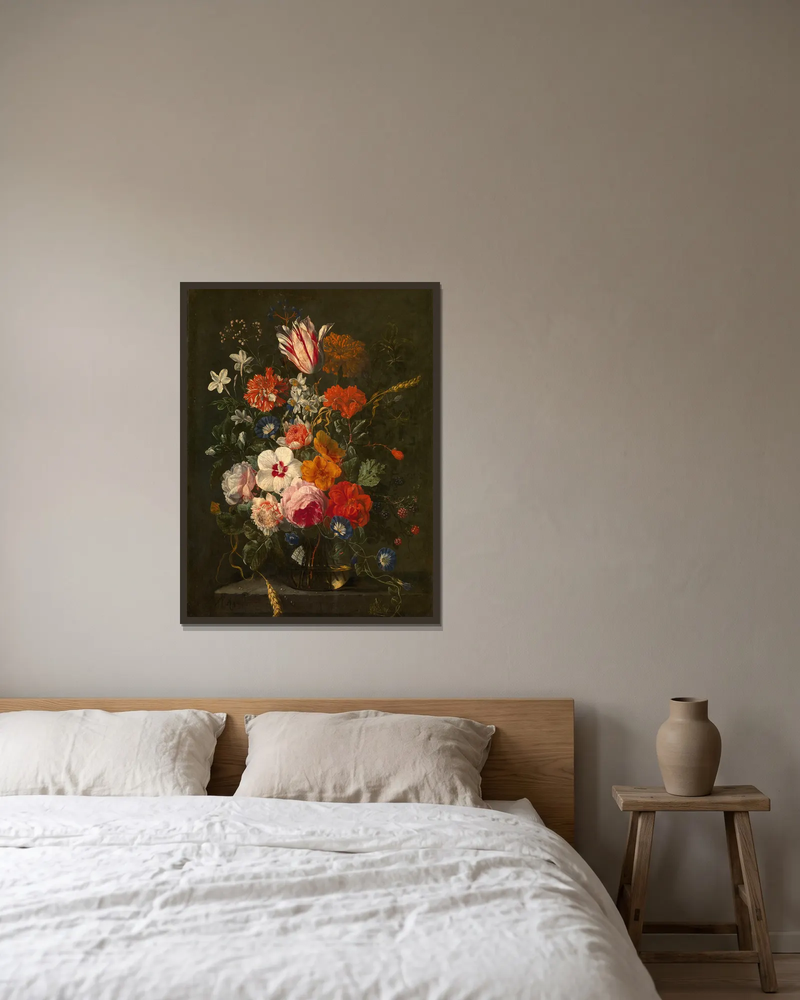 Flowers in a Vase av Abraham Mignon inramad på en vägg
