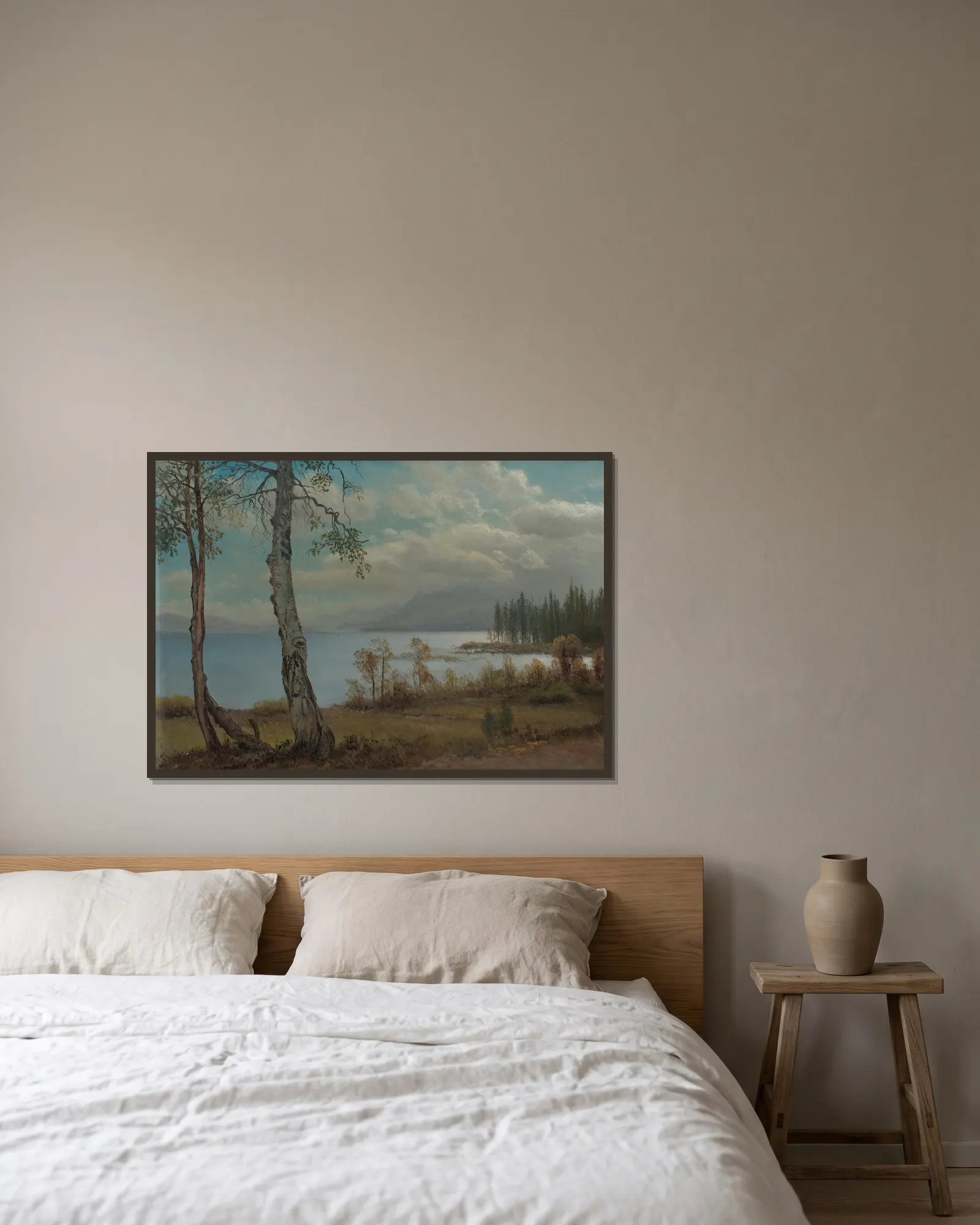 Lake Tahoe av Albert Bierstadt inramad på en vägg