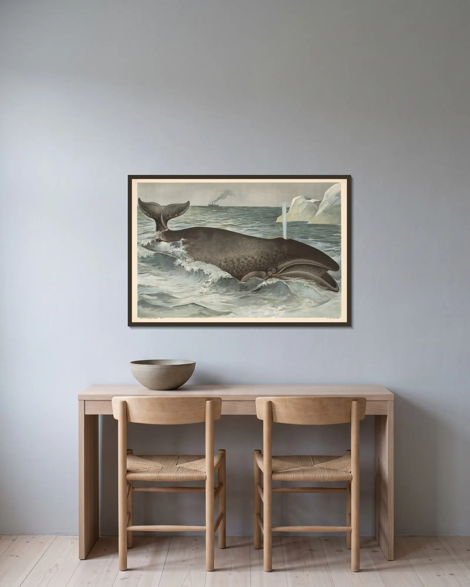 Whale av Alfred Fiedler inramad på en vägg