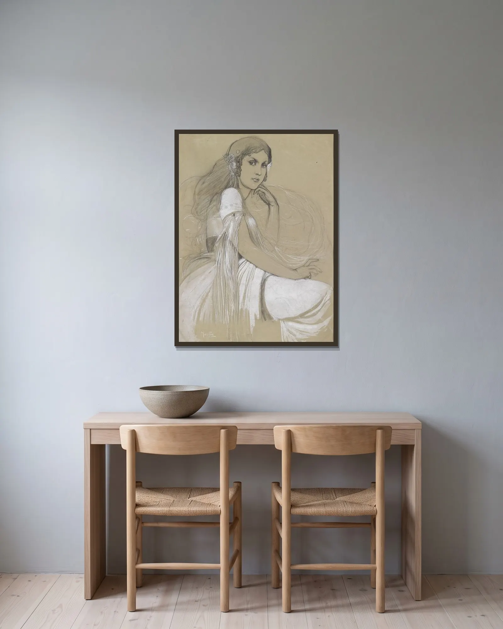 Jaroslava Muchová av Alphonse Mucha inramad på en vägg