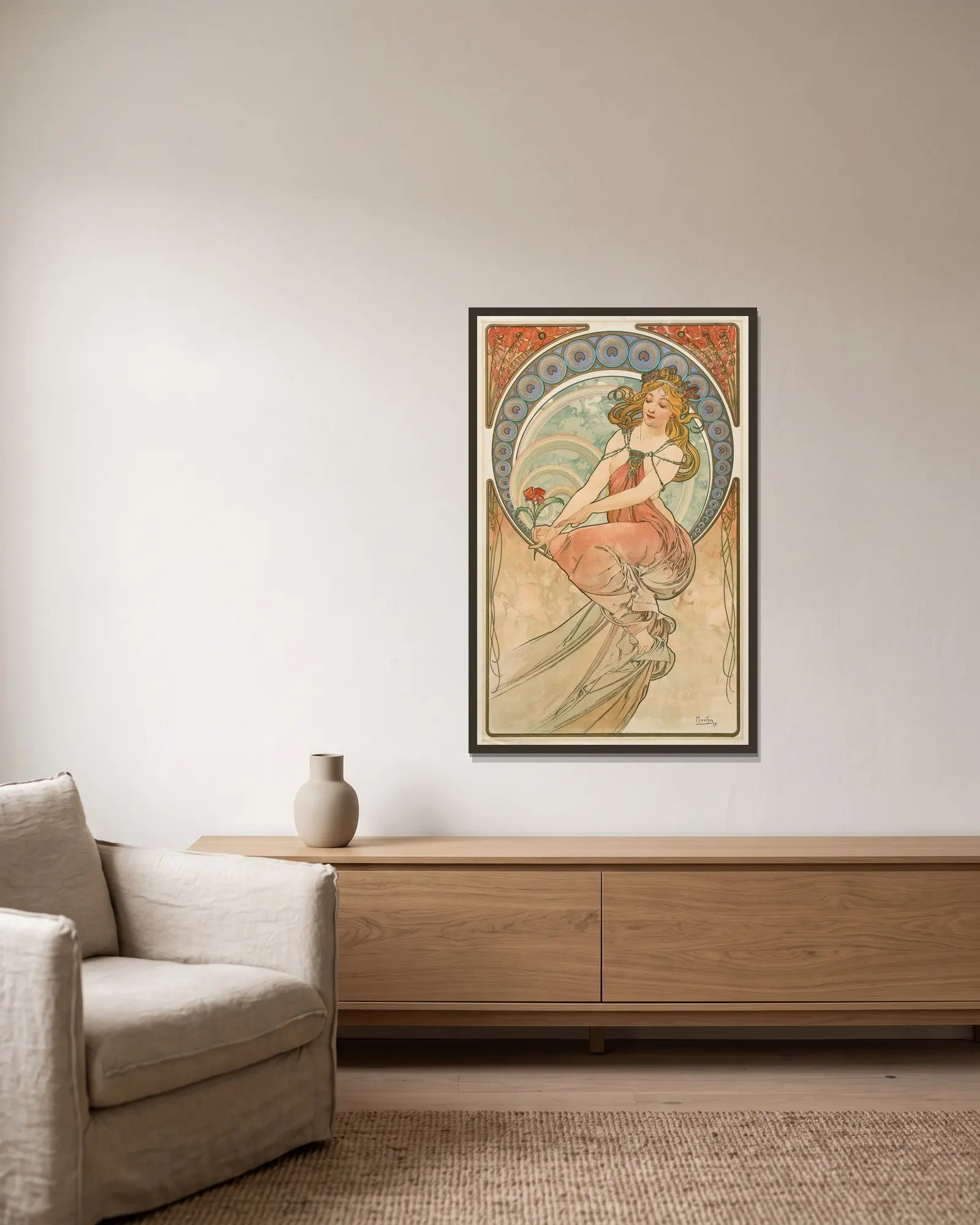 La Peinture (Painting) av Alphonse Mucha inramad på en vägg