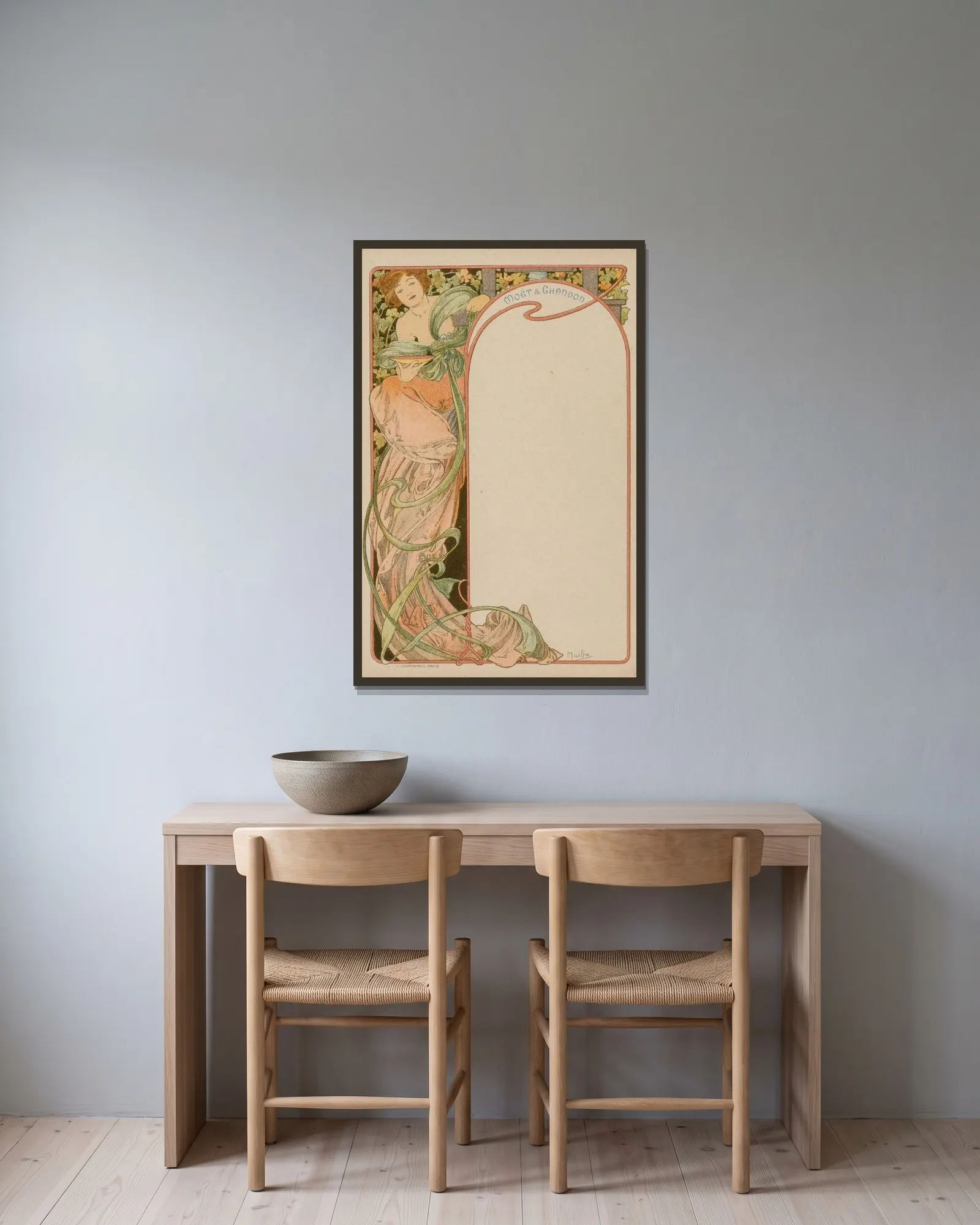 Menu Card av Alphonse Mucha inramad på en vägg