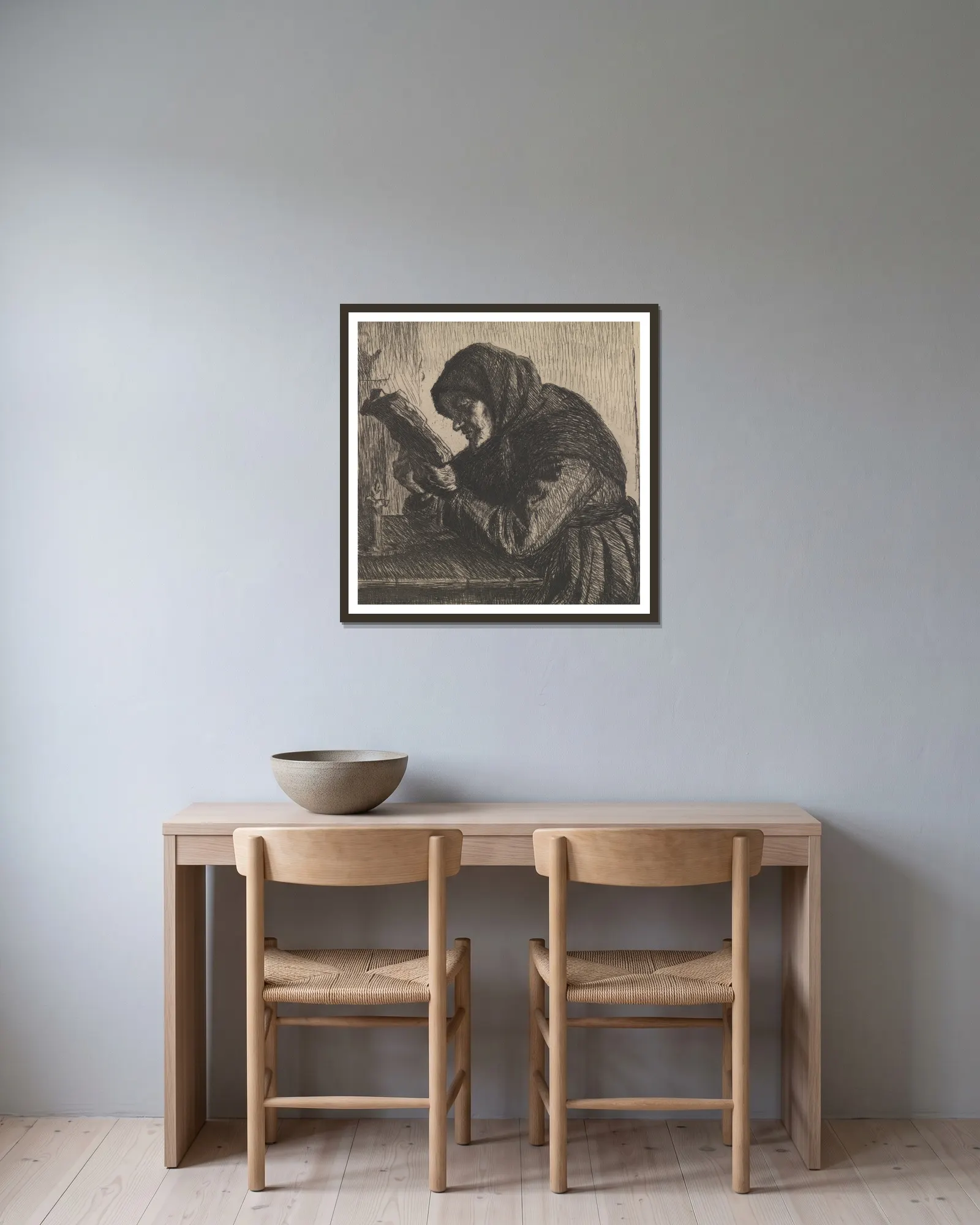 Reading old woman av Anna Ancher inramad på en vägg