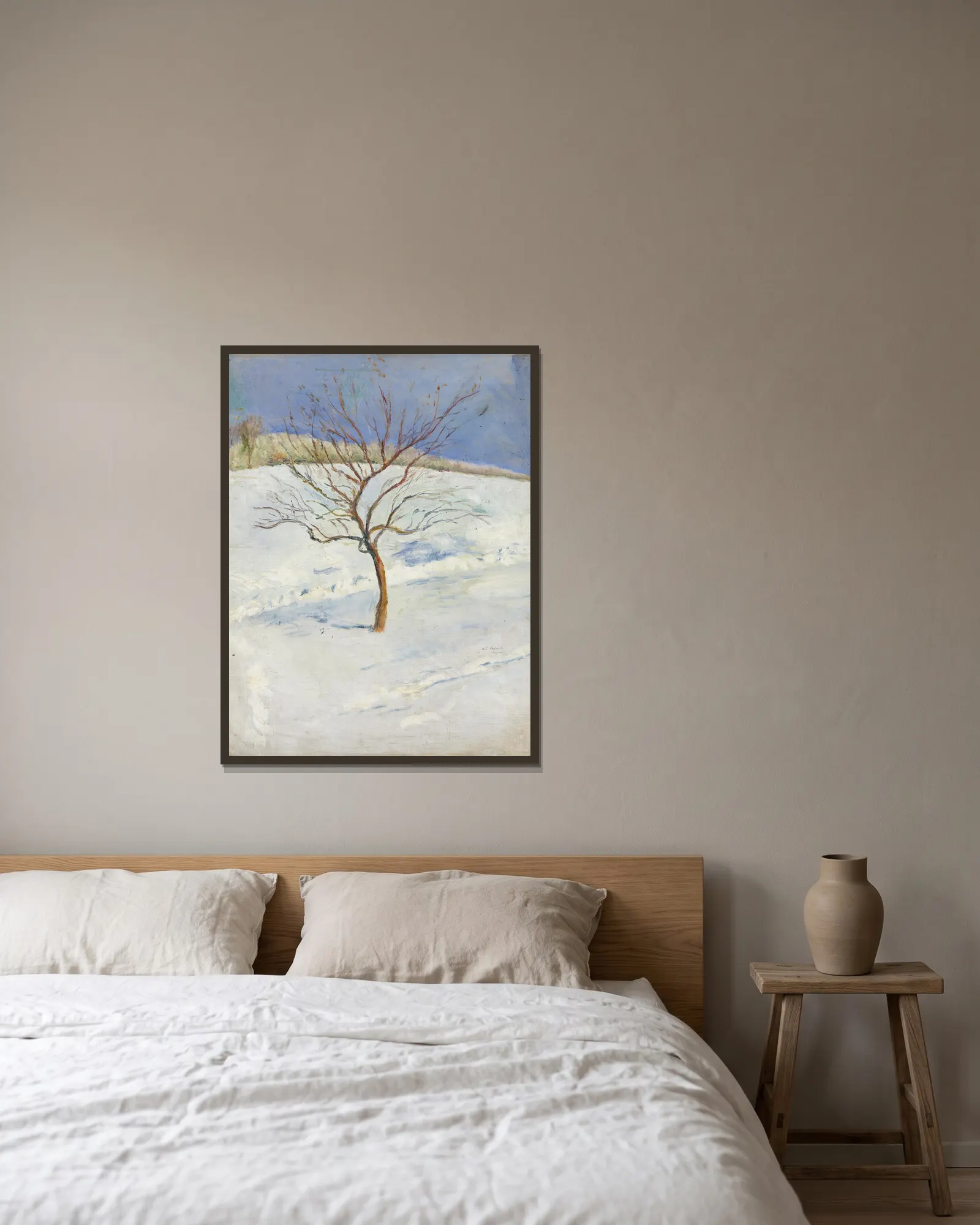 Baum in verschneiter Landschaft av August Macke inramad på en vägg
