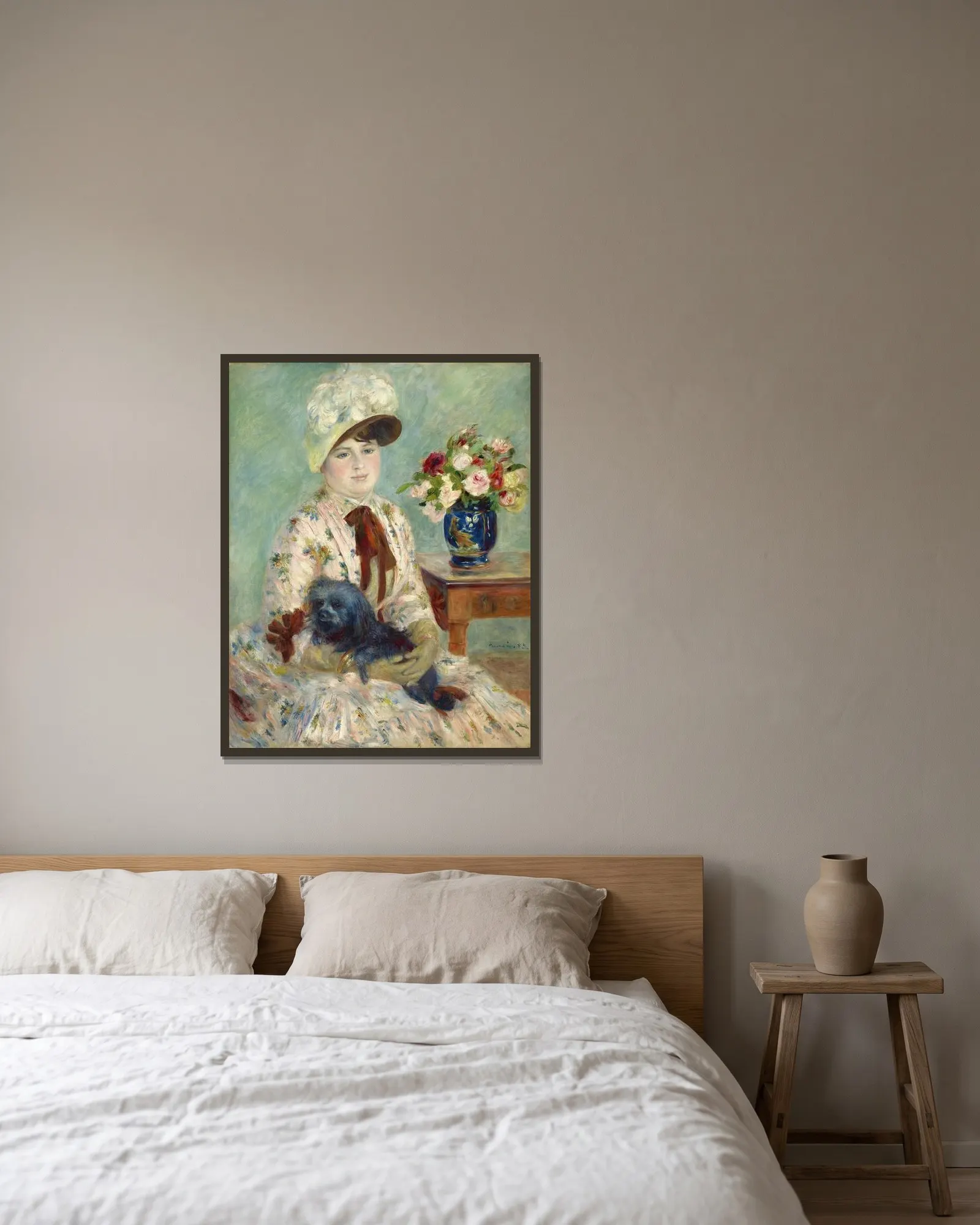Mlle Charlotte Berthier av Pierre-Auguste Renoir inramad på en vägg
