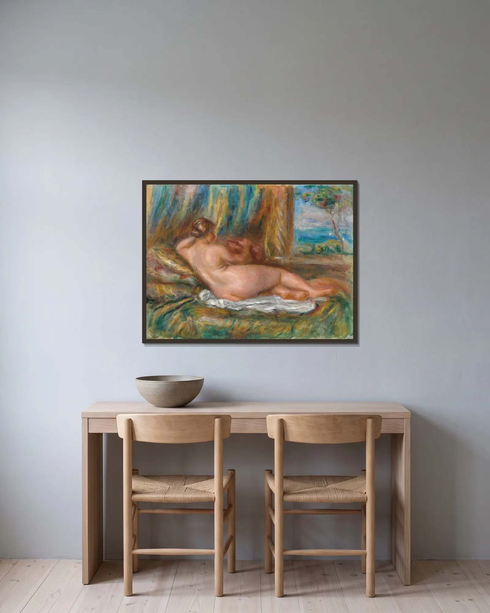 Nu couché (Odalisque couchée) av Pierre-Auguste Renoir inramad på en vägg