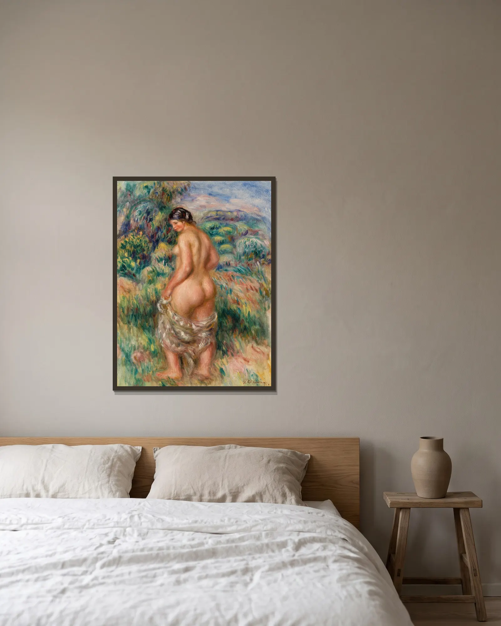 Standing Bather (Baigneuse debout) av Pierre-Auguste Renoir inramad på en vägg