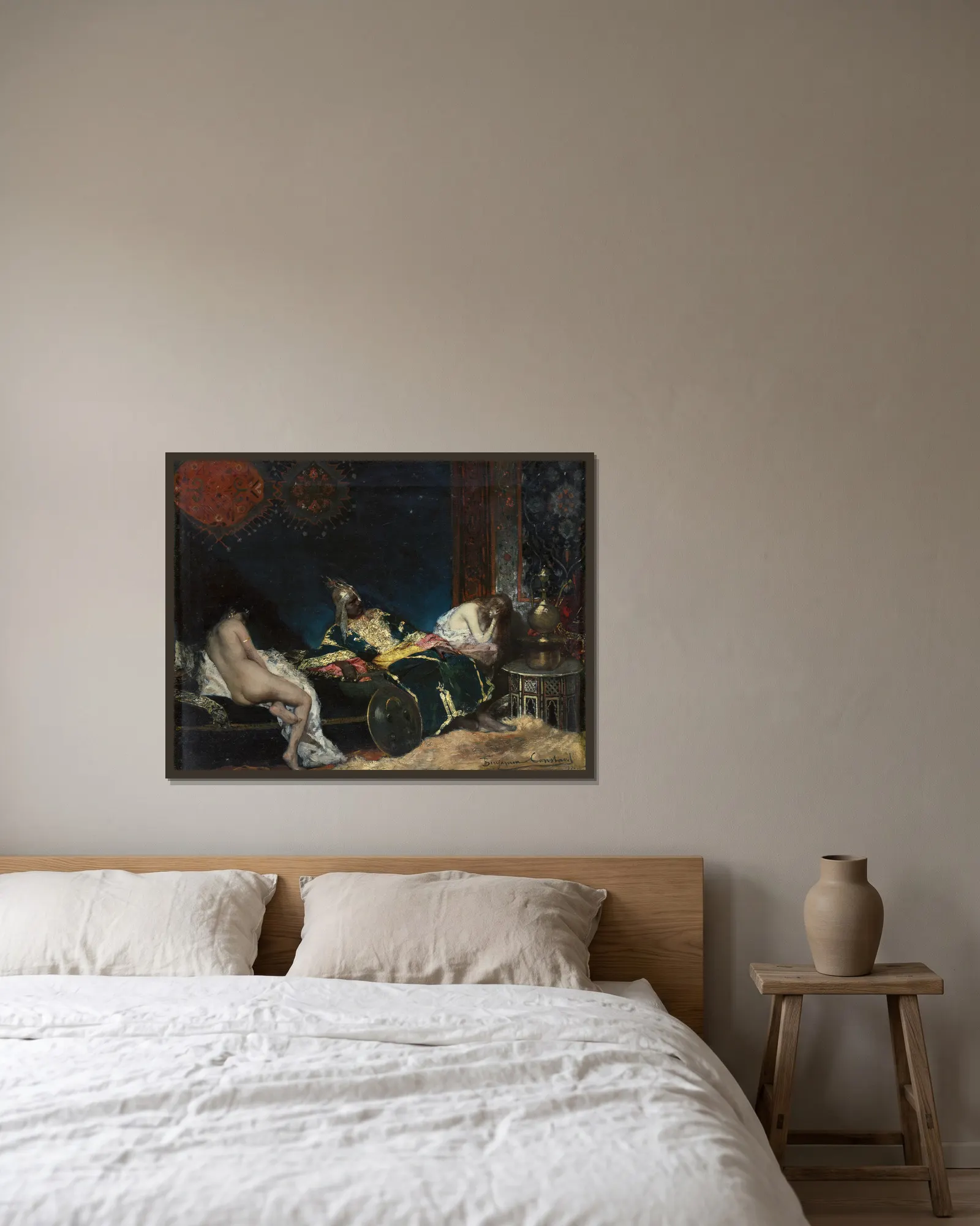The Serbian Concubine av Jean-Joseph-Benjamin Constant inramad på en vägg