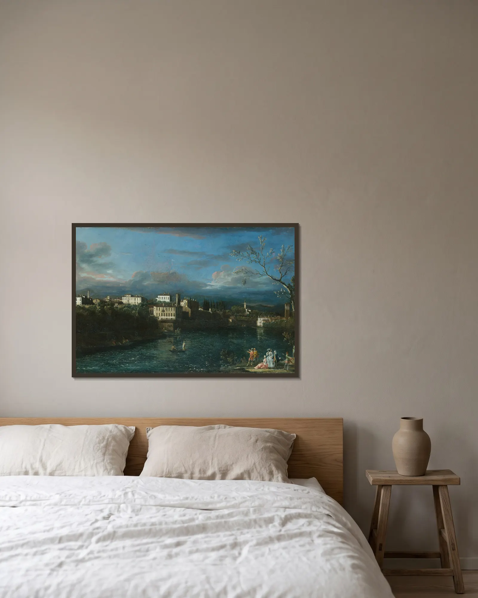 Vaprio d’Adda av Bernardo Bellotto inramad på en vägg