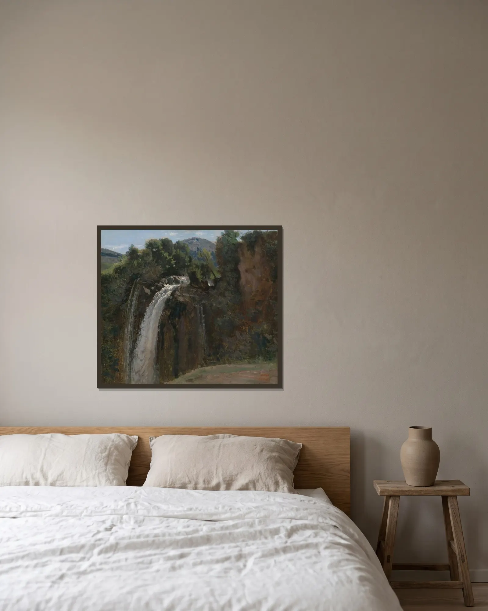 Waterfall at Terni av Jean-Baptiste-Camille Corot inramad på en vägg