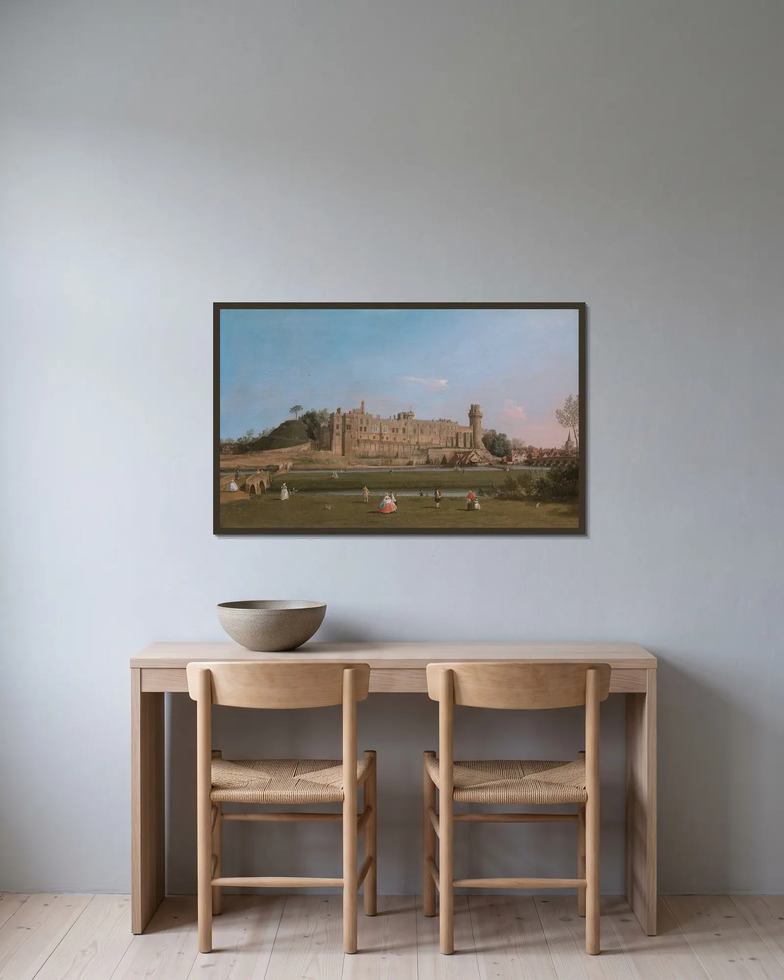 Warwick Castle (1748 to 1749) av Canaletto inramad på en vägg