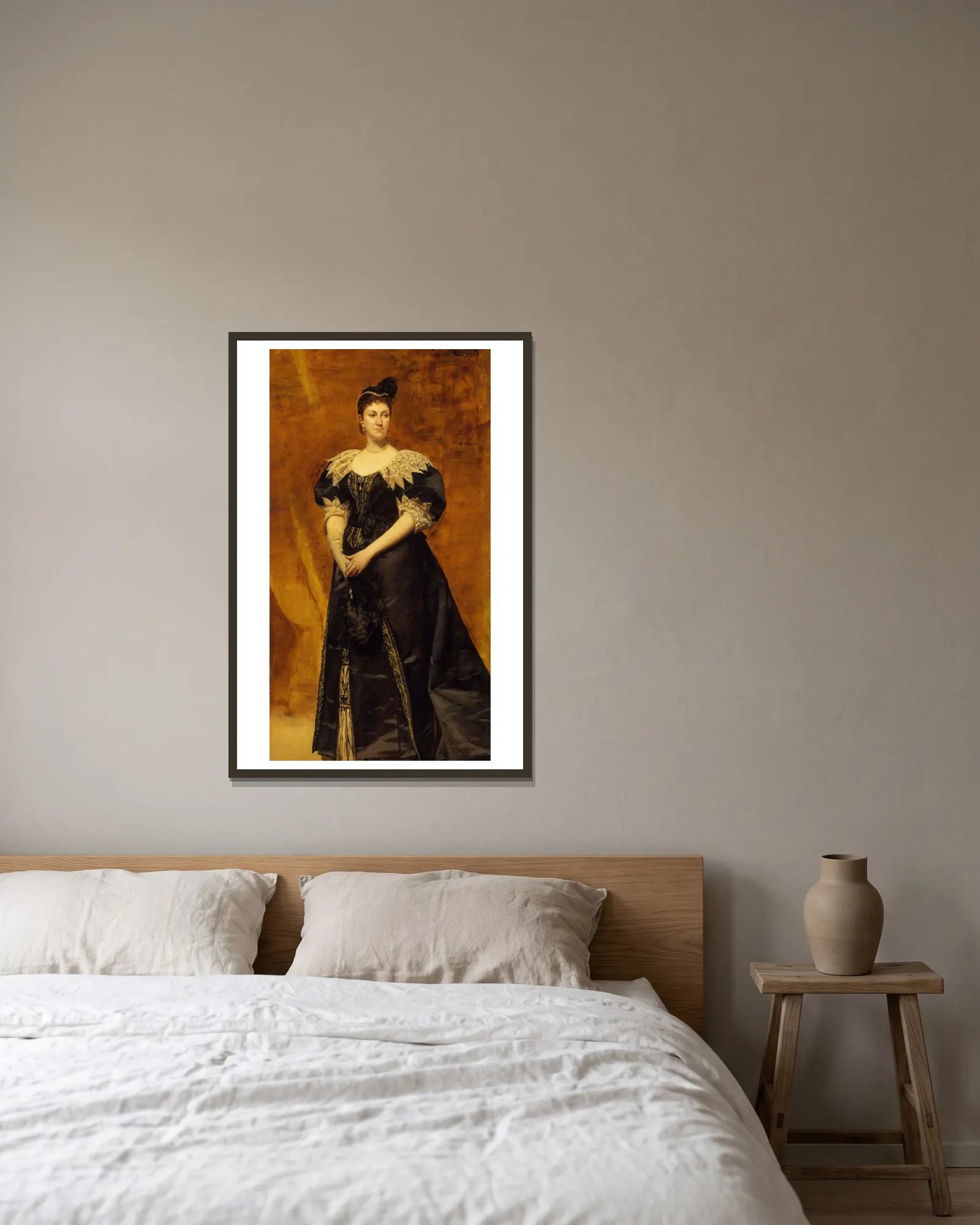 Mrs. William Astor (Caroline Webster Schermerhorn, 1831–1908) av Carolus-Duran inramad på en vägg
