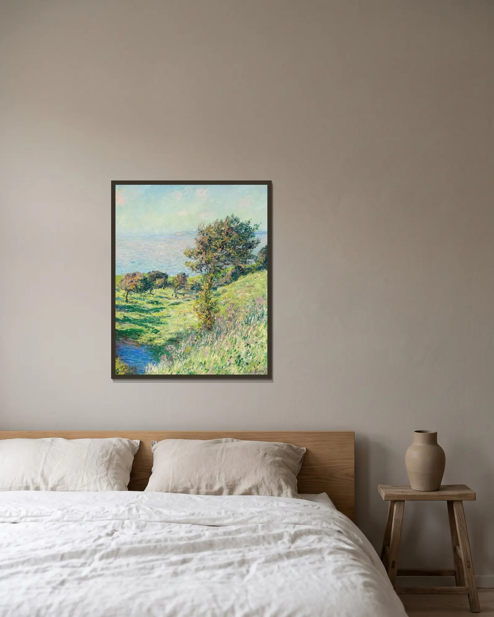 Coup de vent av Claude Monet inramad på en vägg