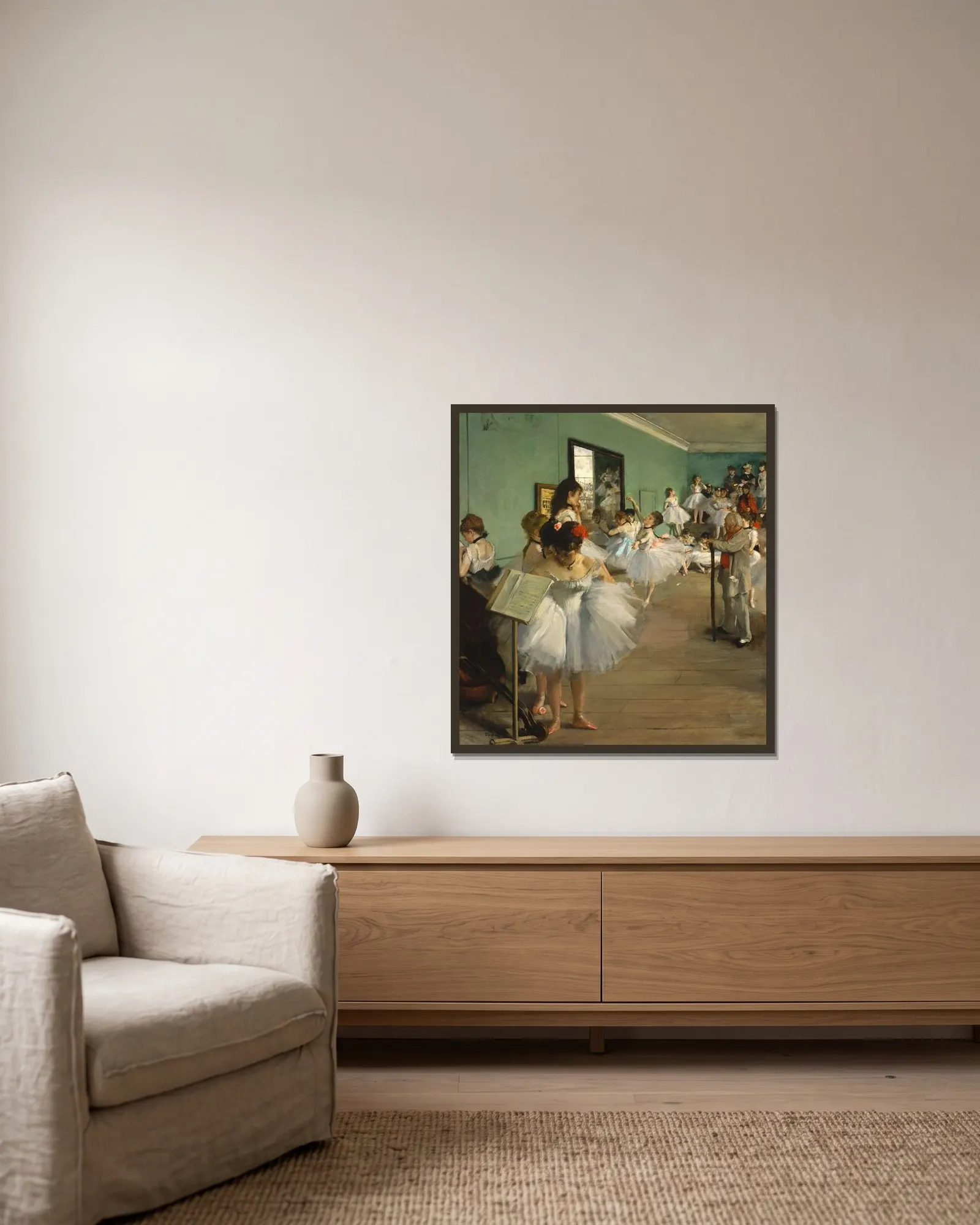 The Dance Class av Edgar Degas inramad på en vägg
