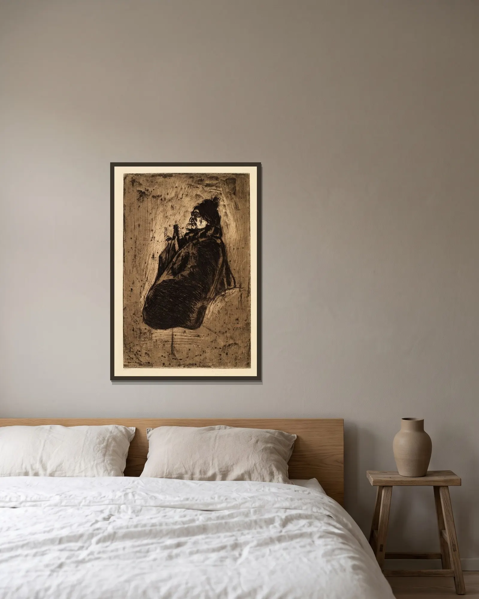 Old Woman av Edvard Munch inramad på en vägg