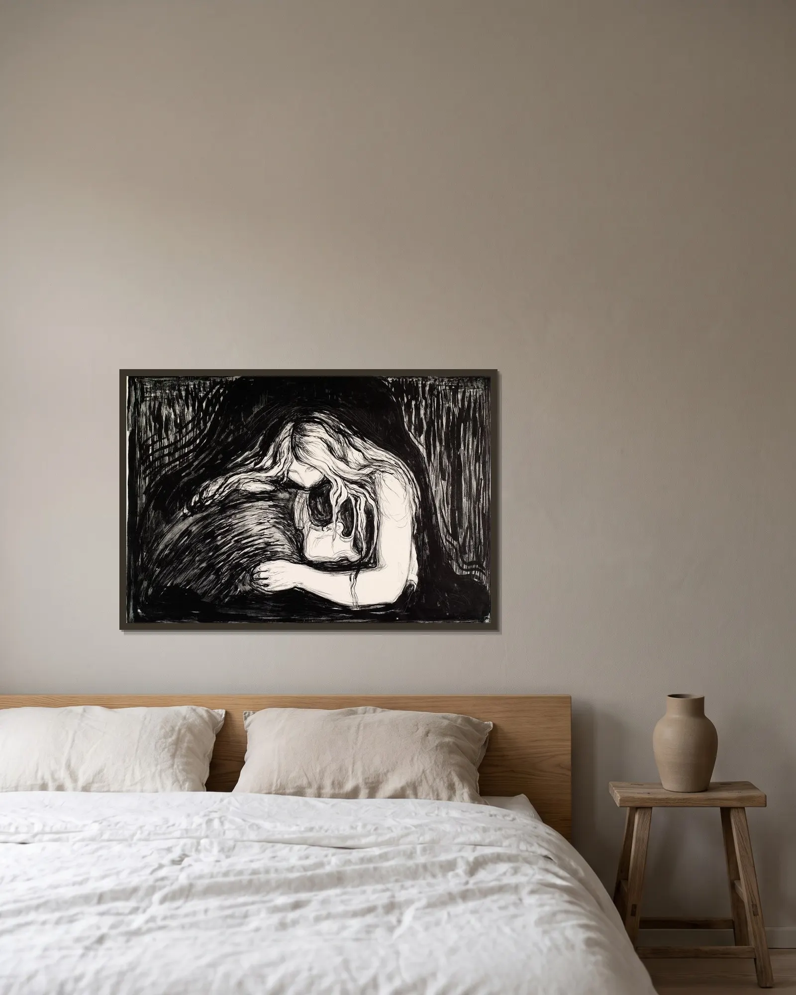 Vampire I av Edvard Munch inramad på en vägg