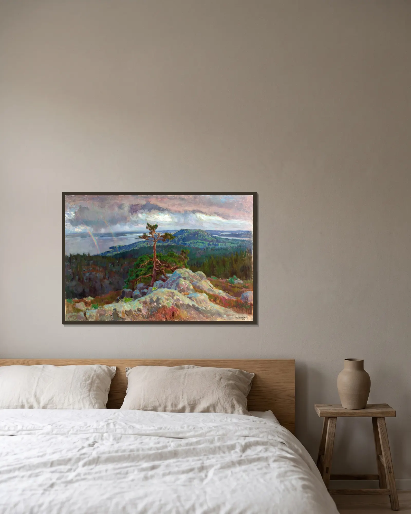 Koli av Eero Järnefelt inramad på en vägg