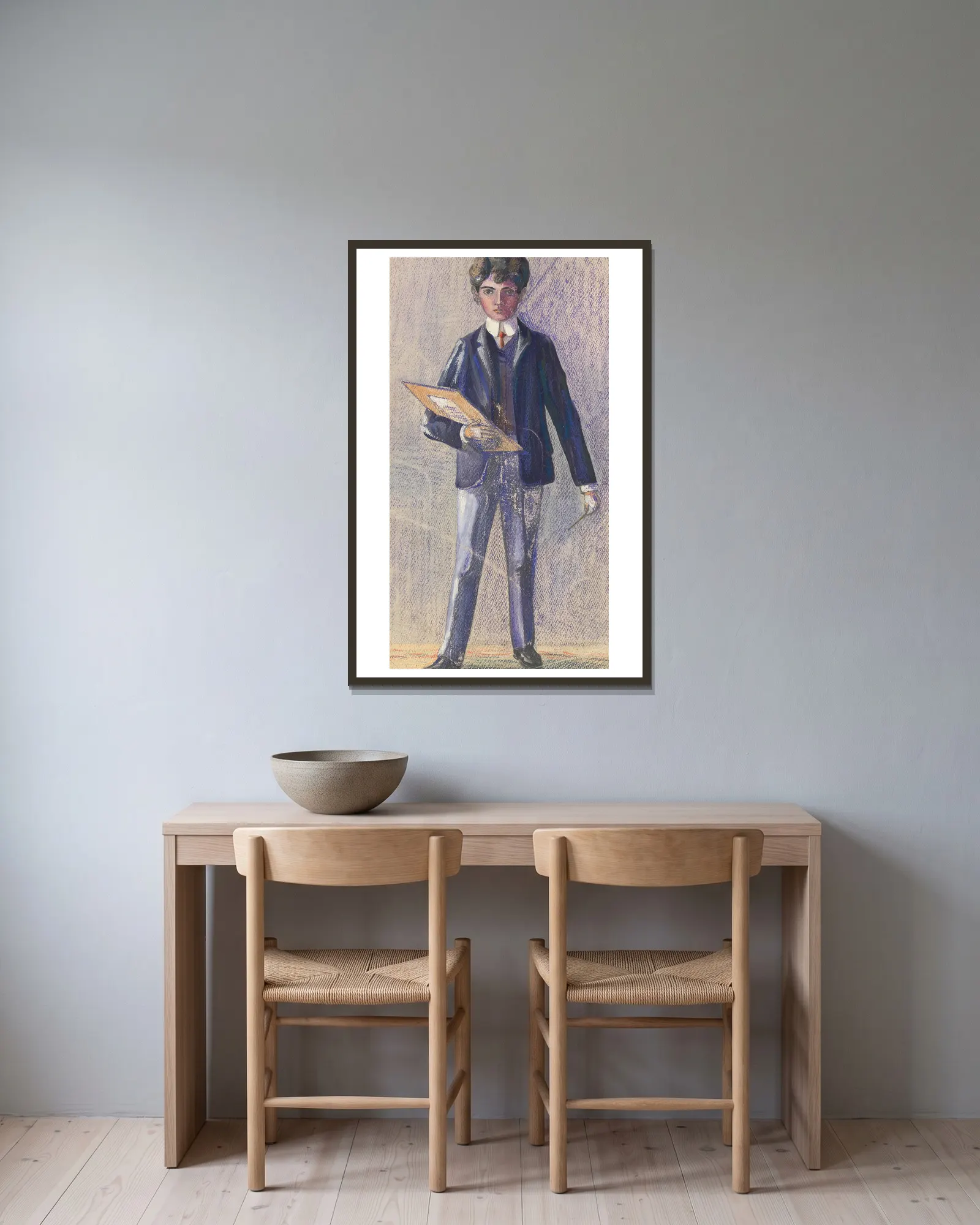Spiegelbild av Egon Schiele inramad på en vägg