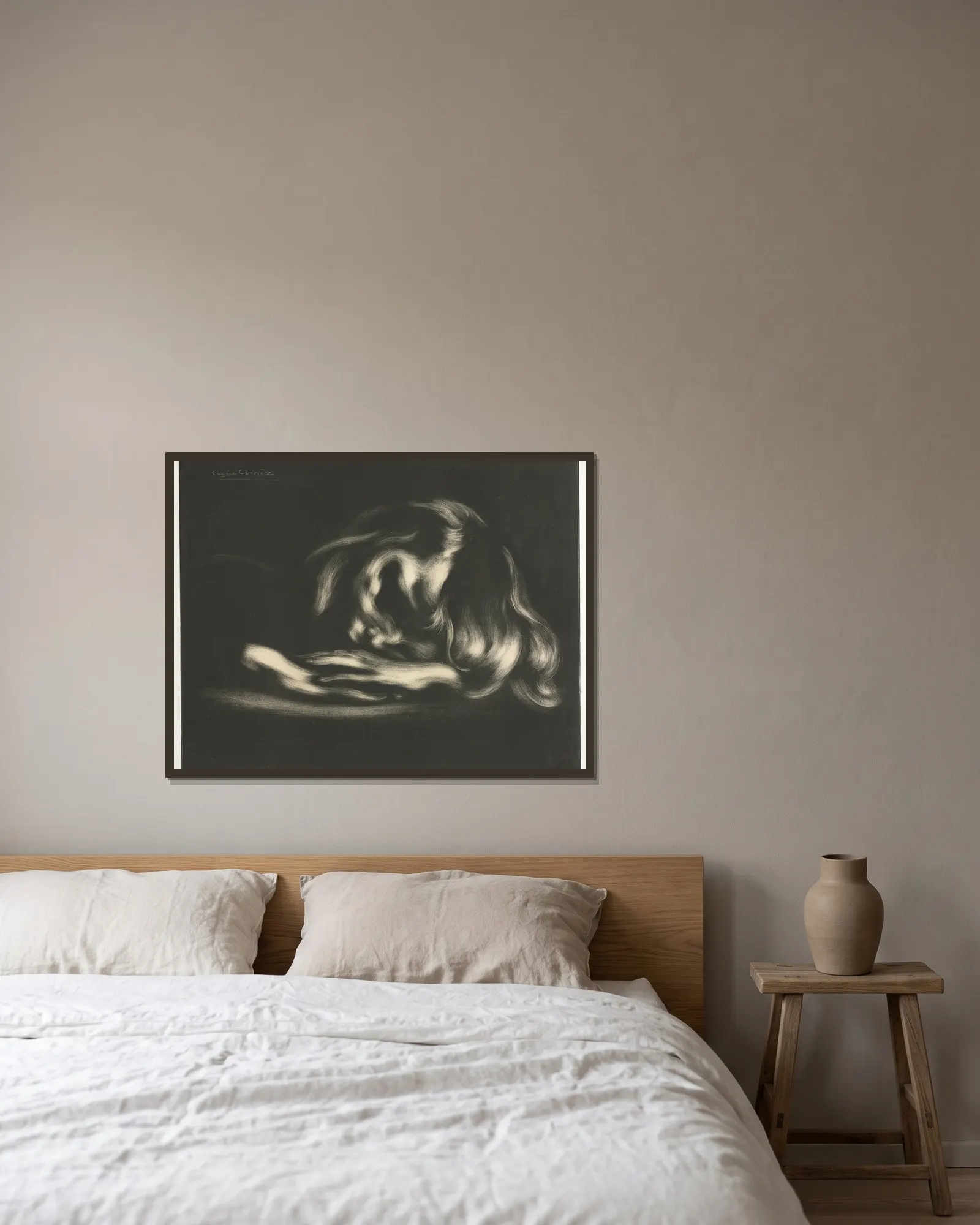 Sleep (Jean-René Carrière) av Eugène Carriere inramad på en vägg