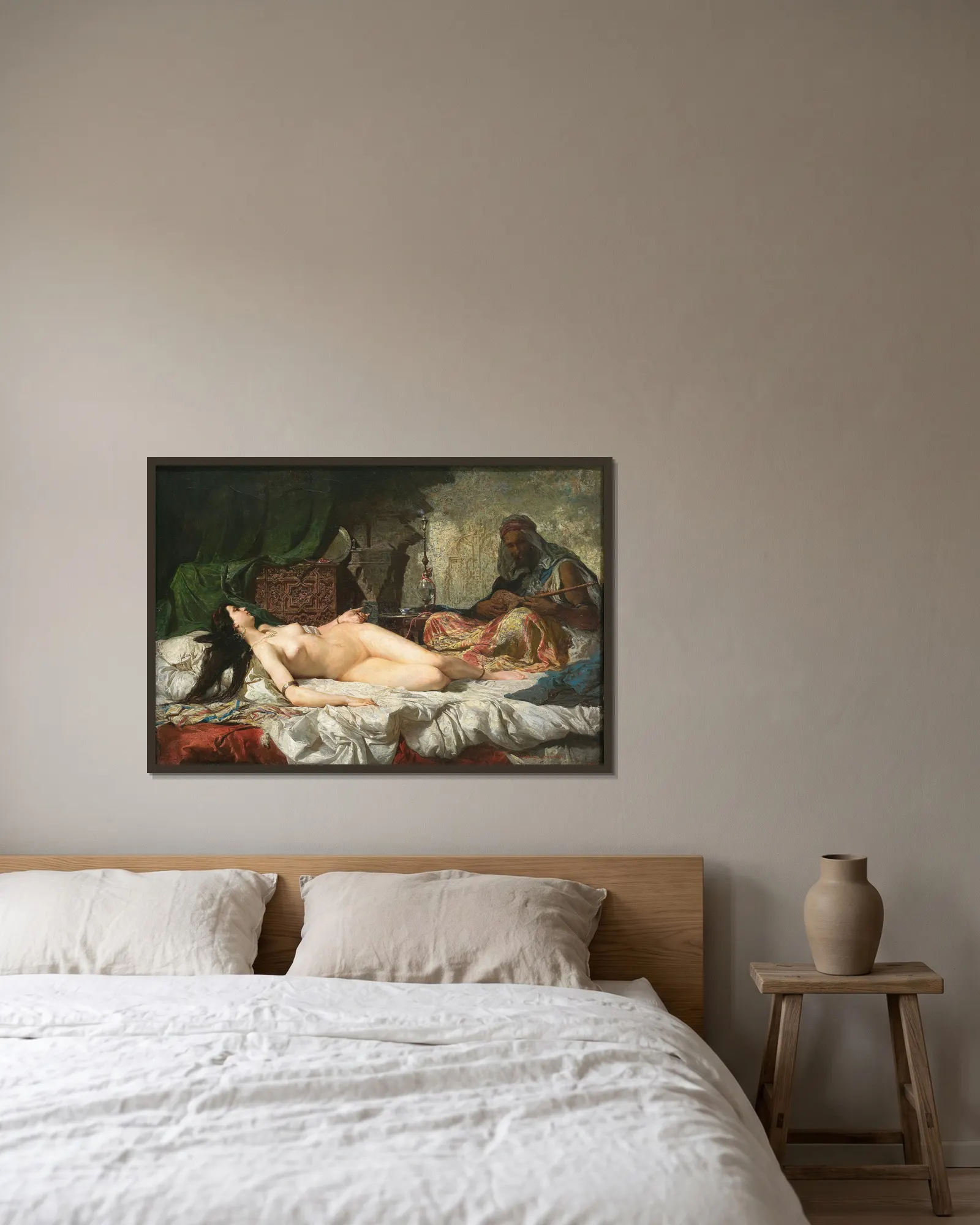 The Odalisque av Mariano Fortuny Marsal inramad på en vägg