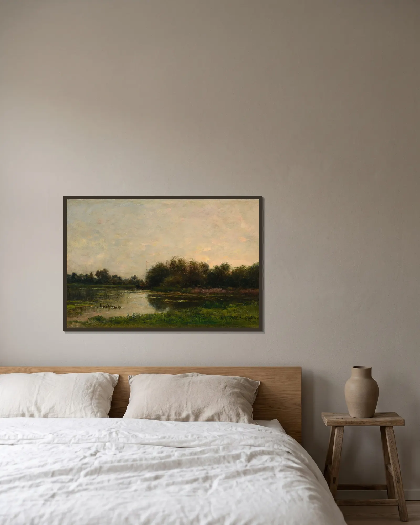 Bords de l’Oise, 1860 – nr 1 av Charles François Daubigny inramad på en vägg