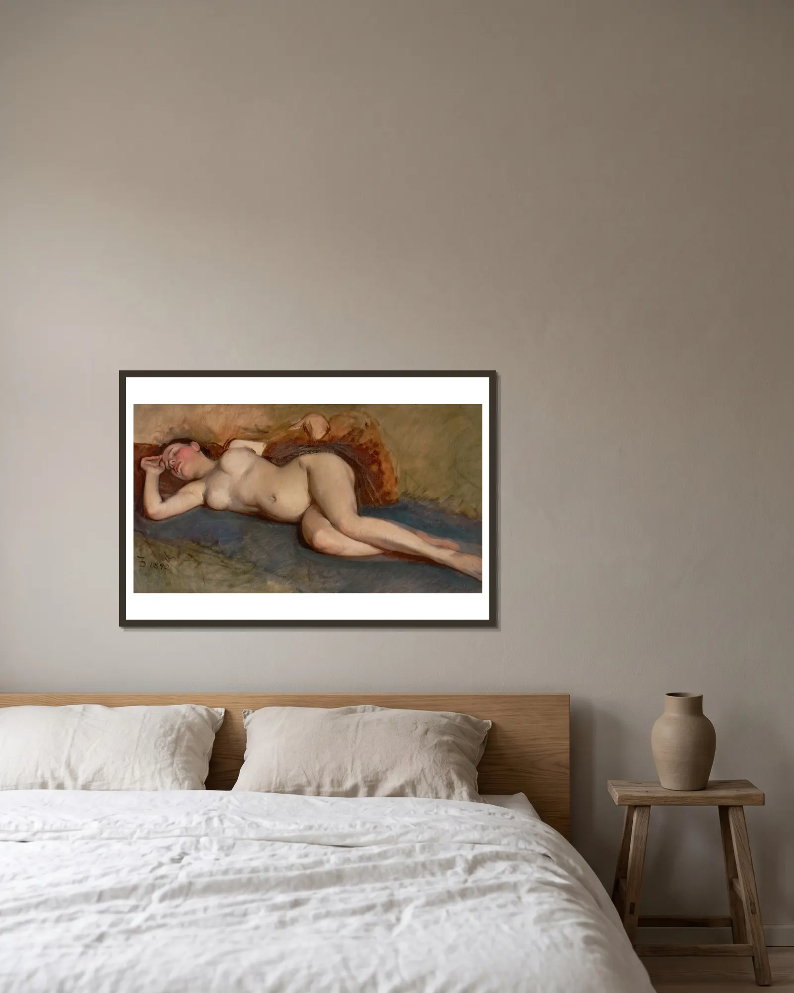 Reclining Nude av Frank Duveneck inramad på en vägg