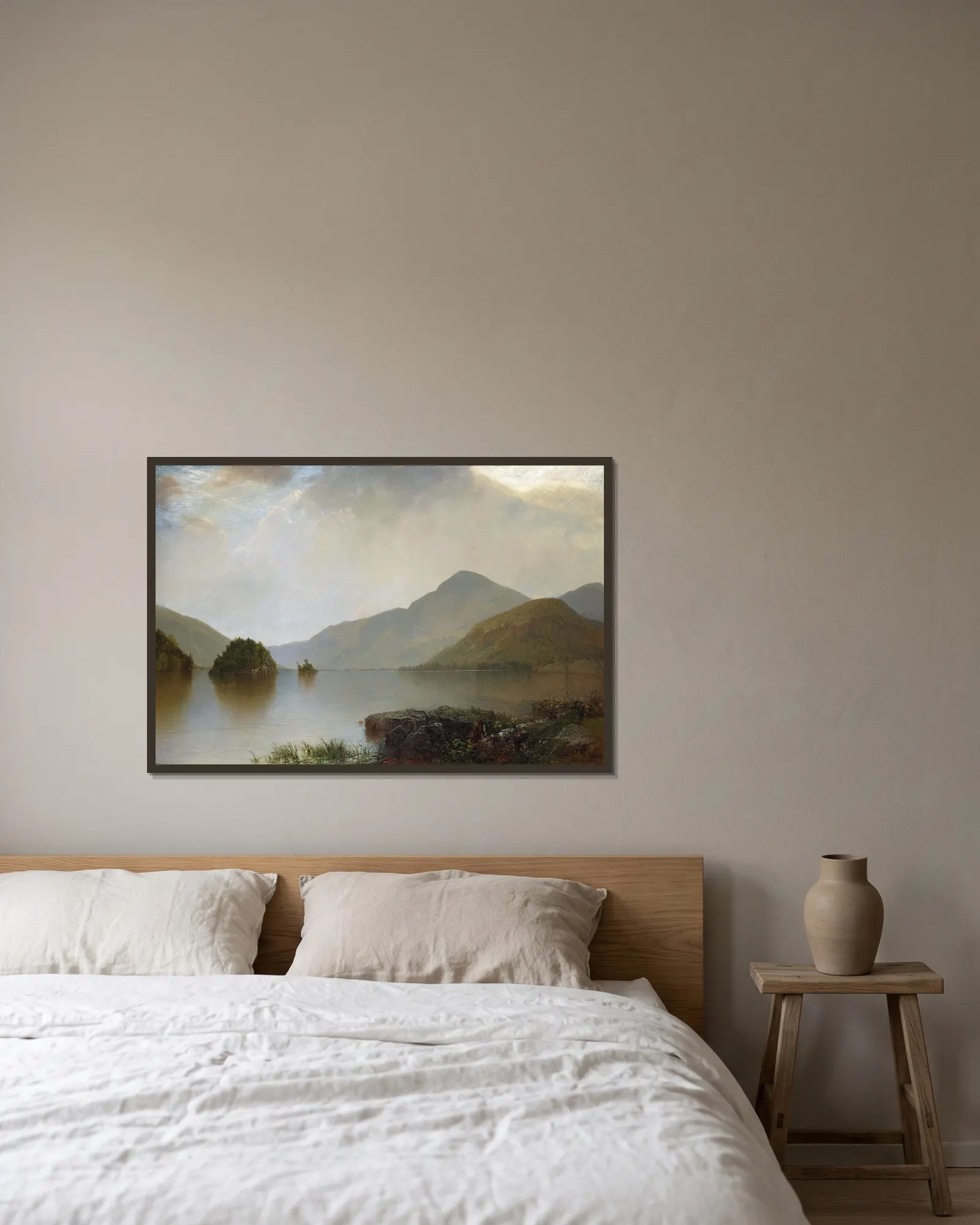 Lake George av John Frederick Kensett inramad på en vägg