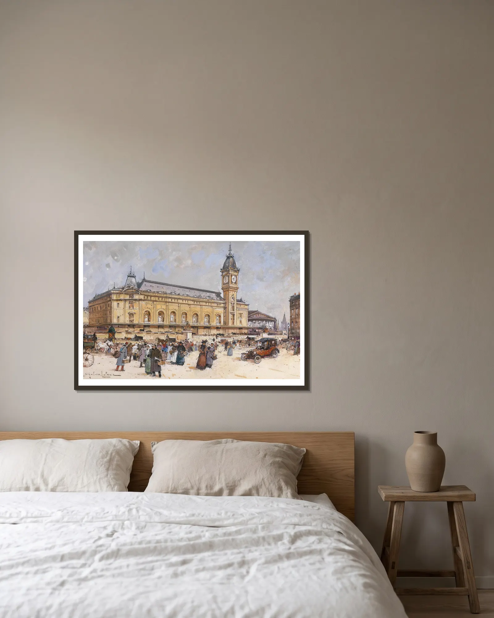 Gare de Lyon av Eugène Galien-Laloue inramad på en vägg