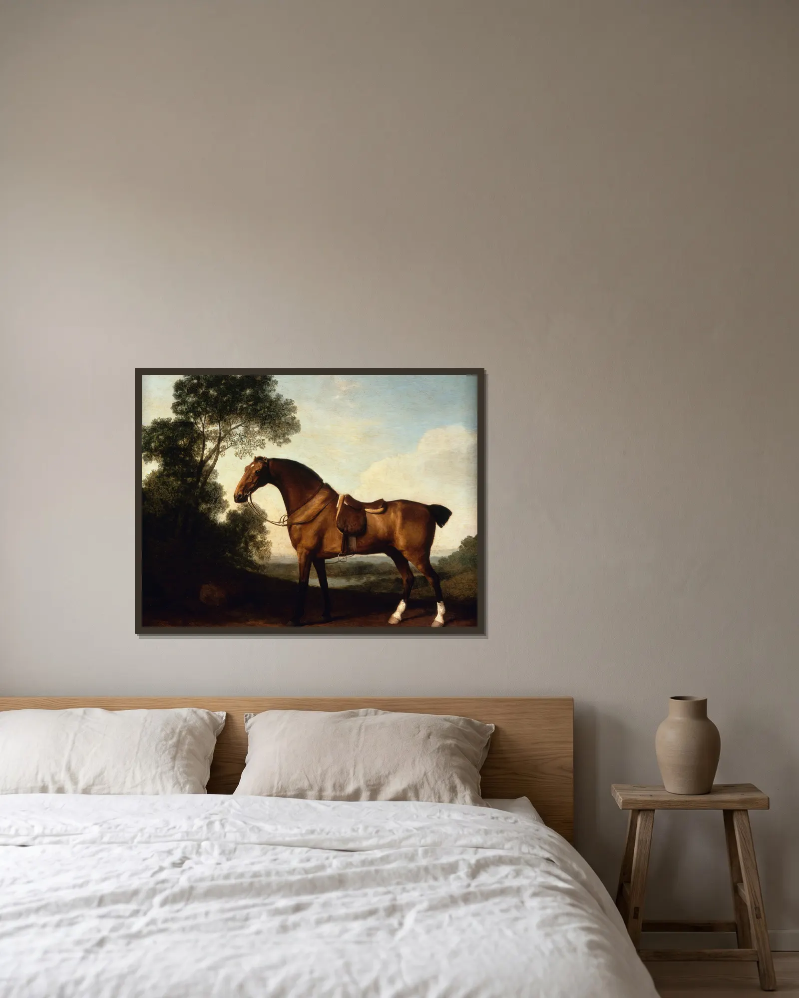 A Saddled Bay Hunter av George Stubbs inramad på en vägg