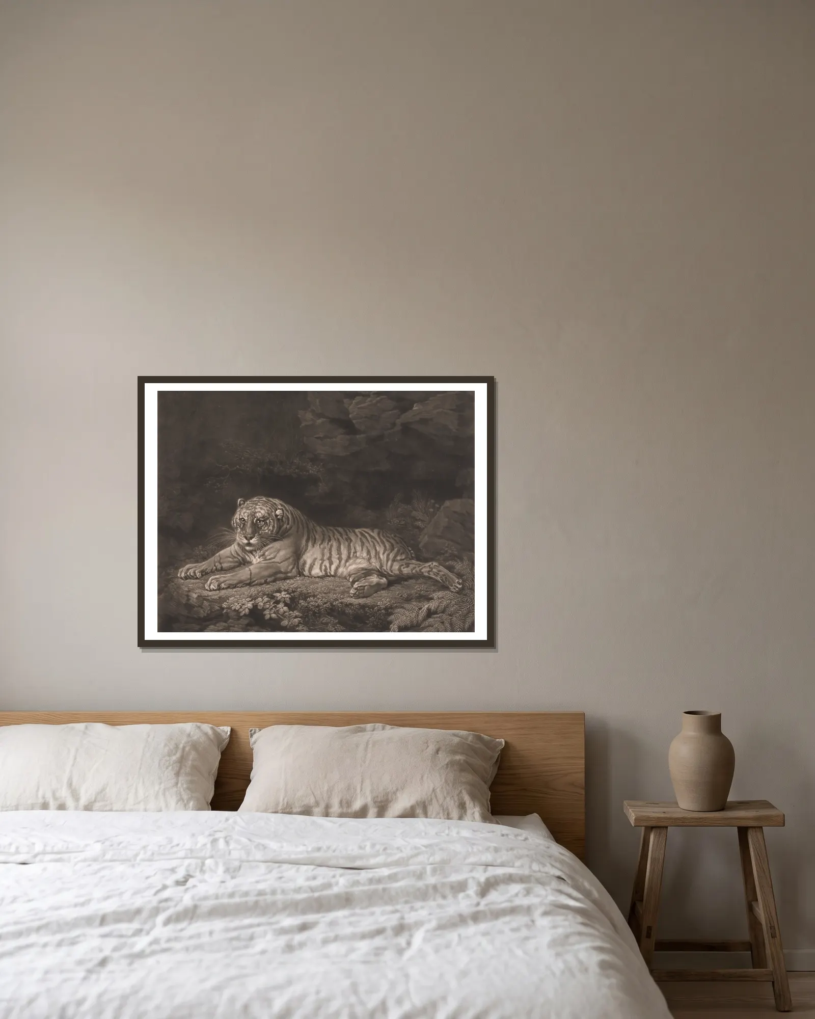 A Tigress av George Stubbs inramad på en vägg