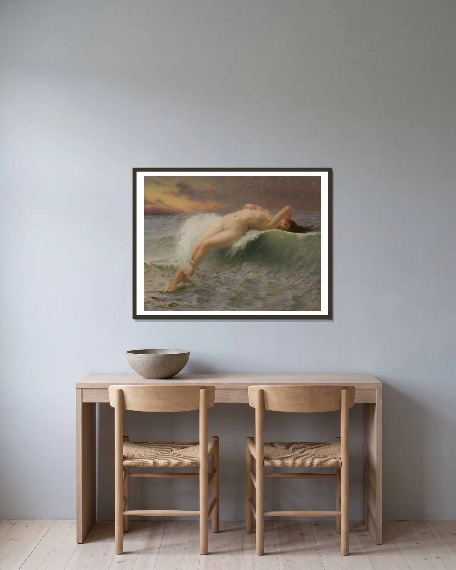 La Vague av Guillaume Seignac inramad på en vägg