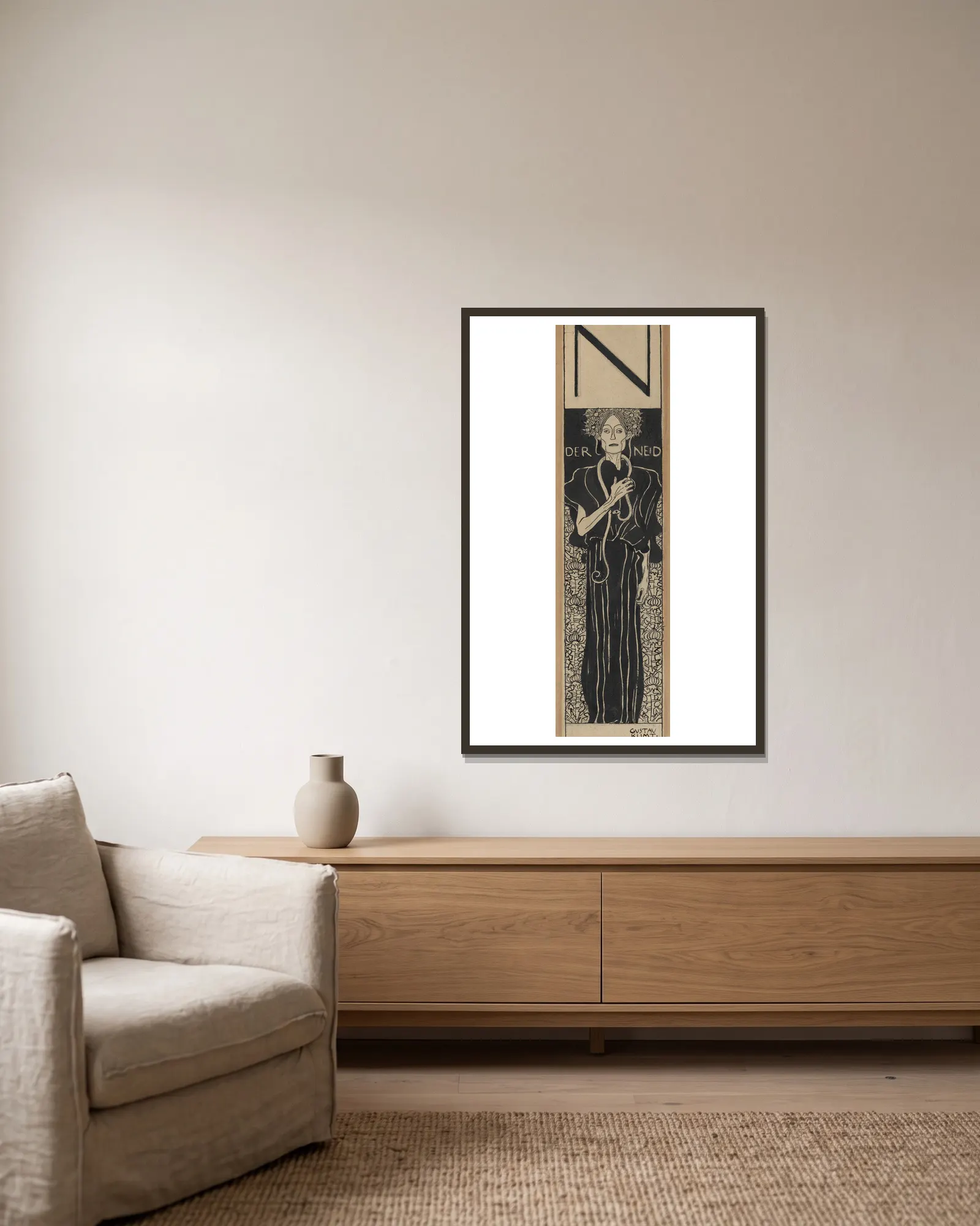 Der Neid av Gustav Klimt inramad på en vägg
