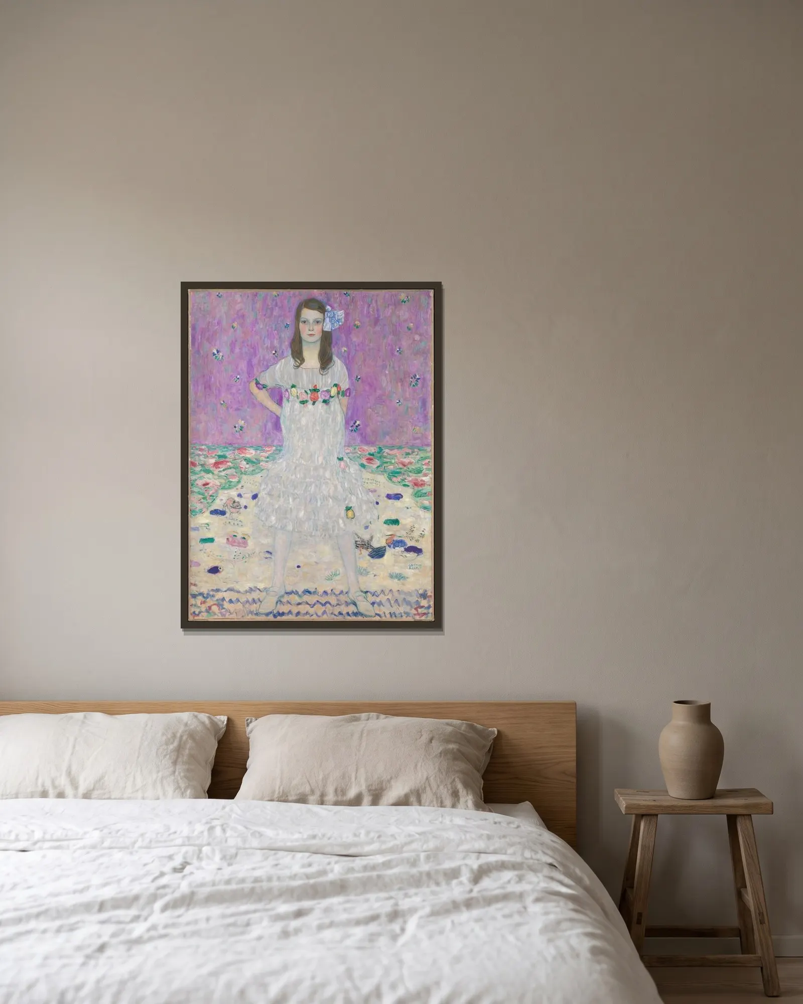 Mäda Primavesi av Gustav Klimt inramad på en vägg