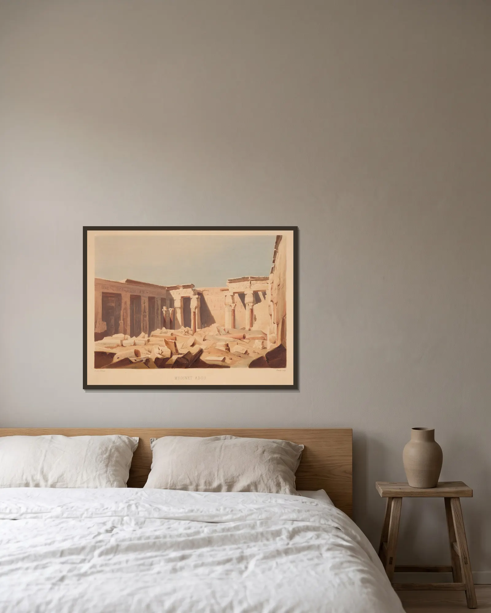 Medinet Abou av Hector Horeau inramad på en vägg