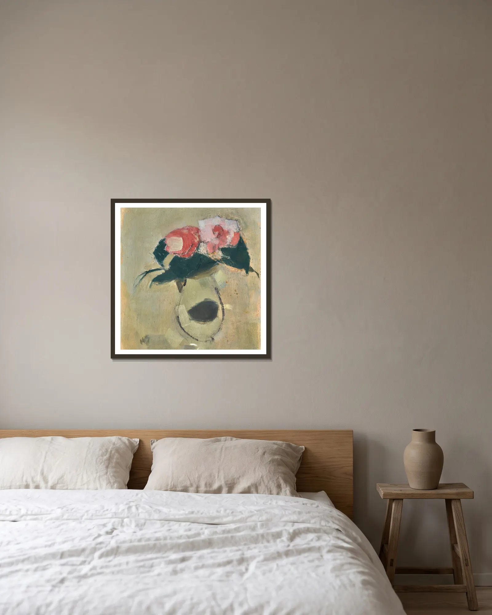 Camellias av Helene Schjerfbeck inramad på en vägg