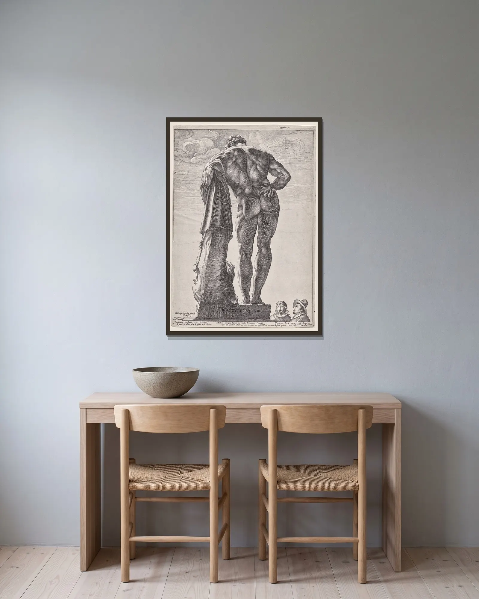 The Farnesian Hercules av Hendrick Goltzius inramad på en vägg