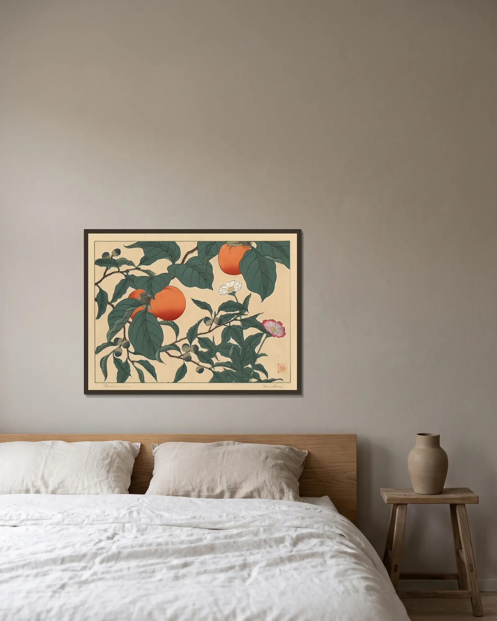 Persimmon av Sakai Hōitsu inramad på en vägg