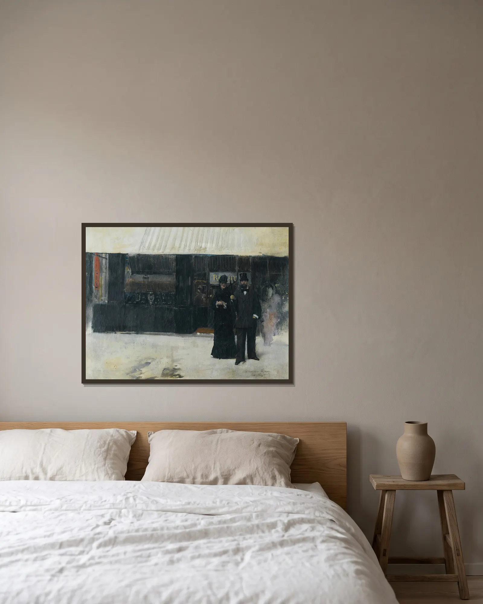 Couple devant une bijouterie av Jean Béraud inramad på en vägg