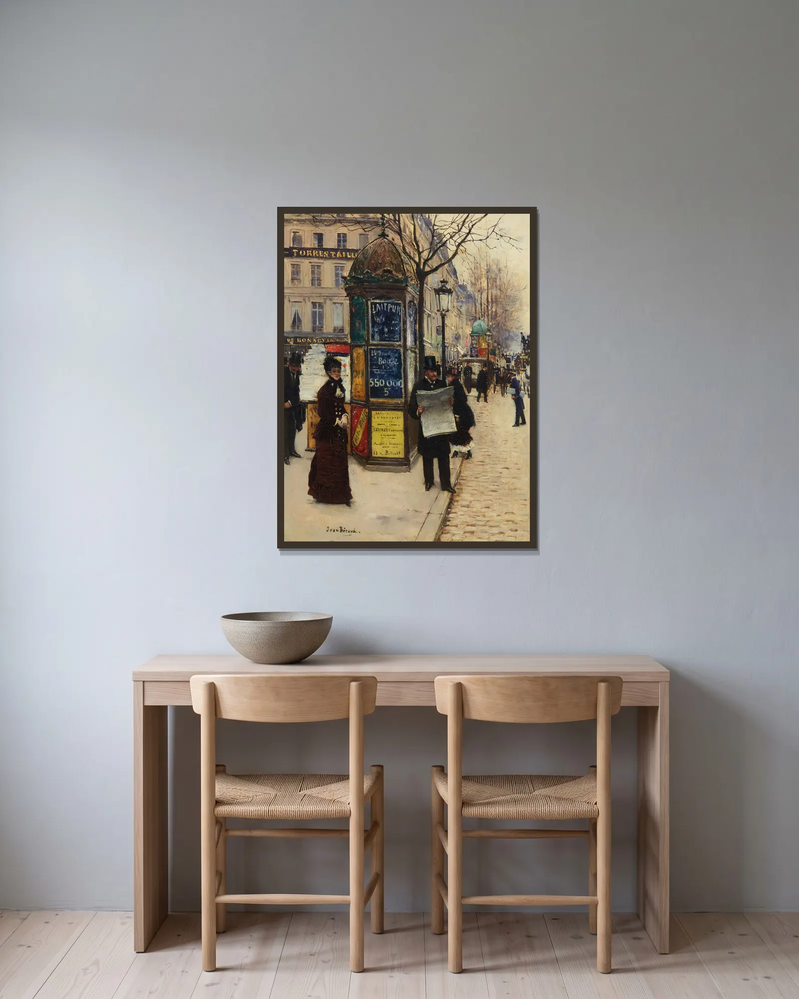 Les grands boulevards av Jean Béraud inramad på en vägg