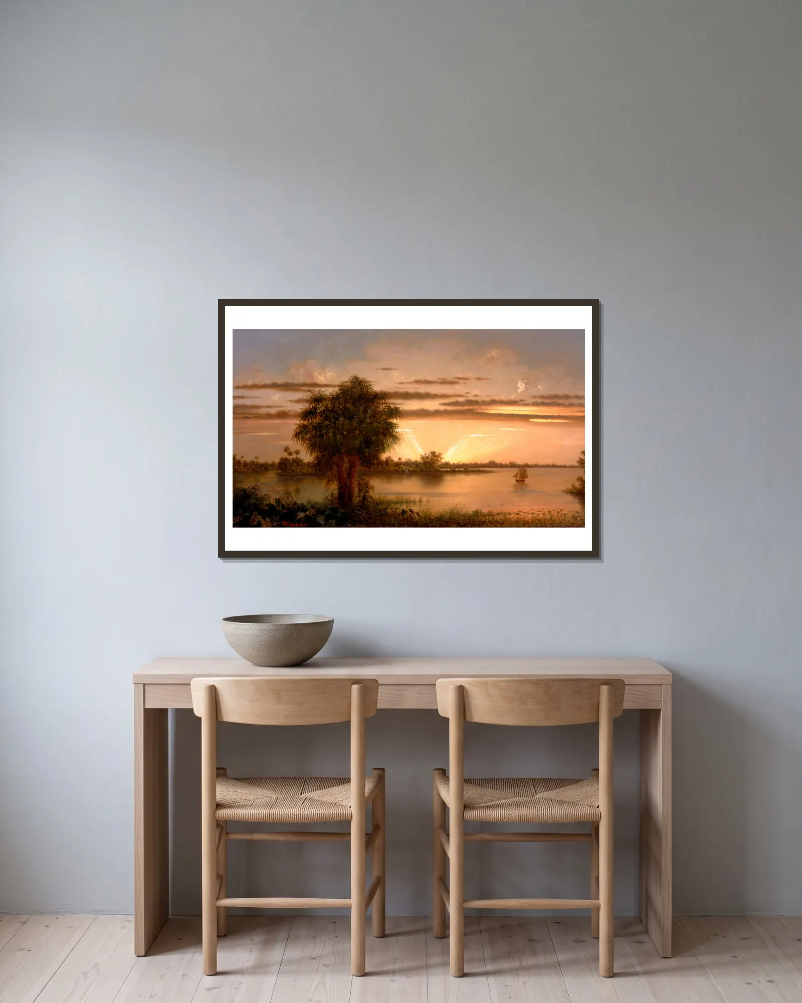 Florida Sunrise av Martin Johnson Heade inramad på en vägg