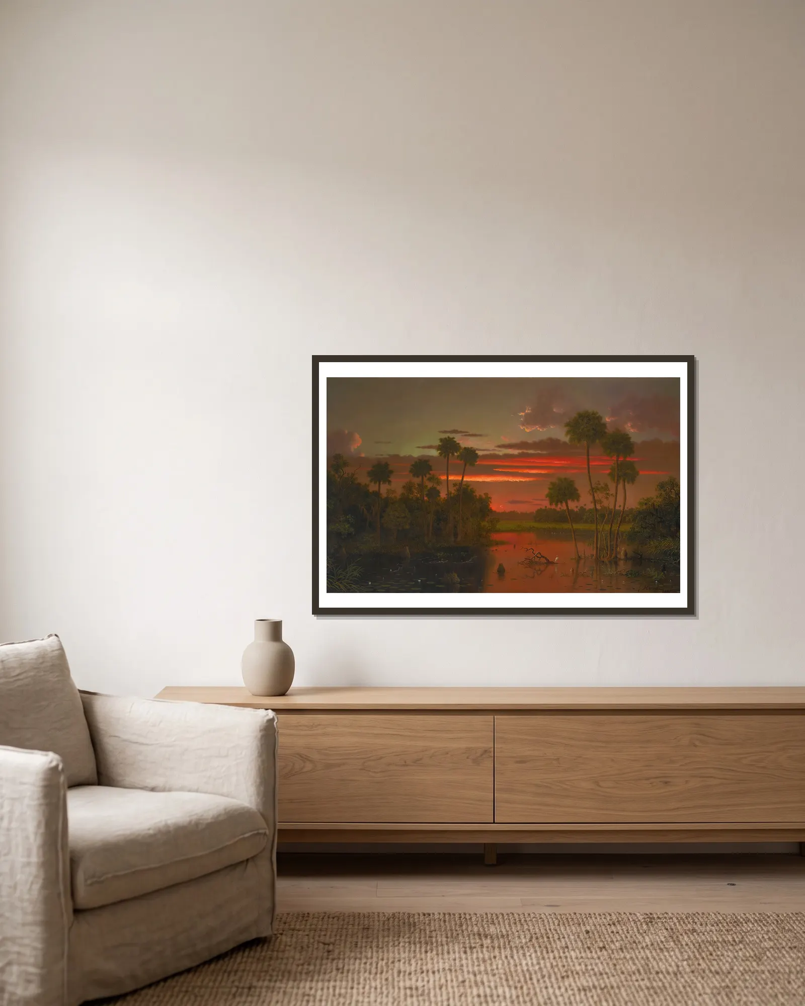 The Great Florida Sunset av Martin Johnson Heade inramad på en vägg