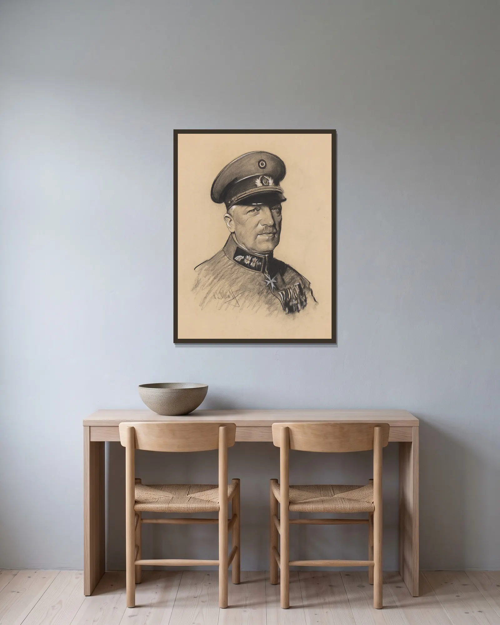 Kurt Von Schleicher av Samuel Johnson Woolf inramad på en vägg