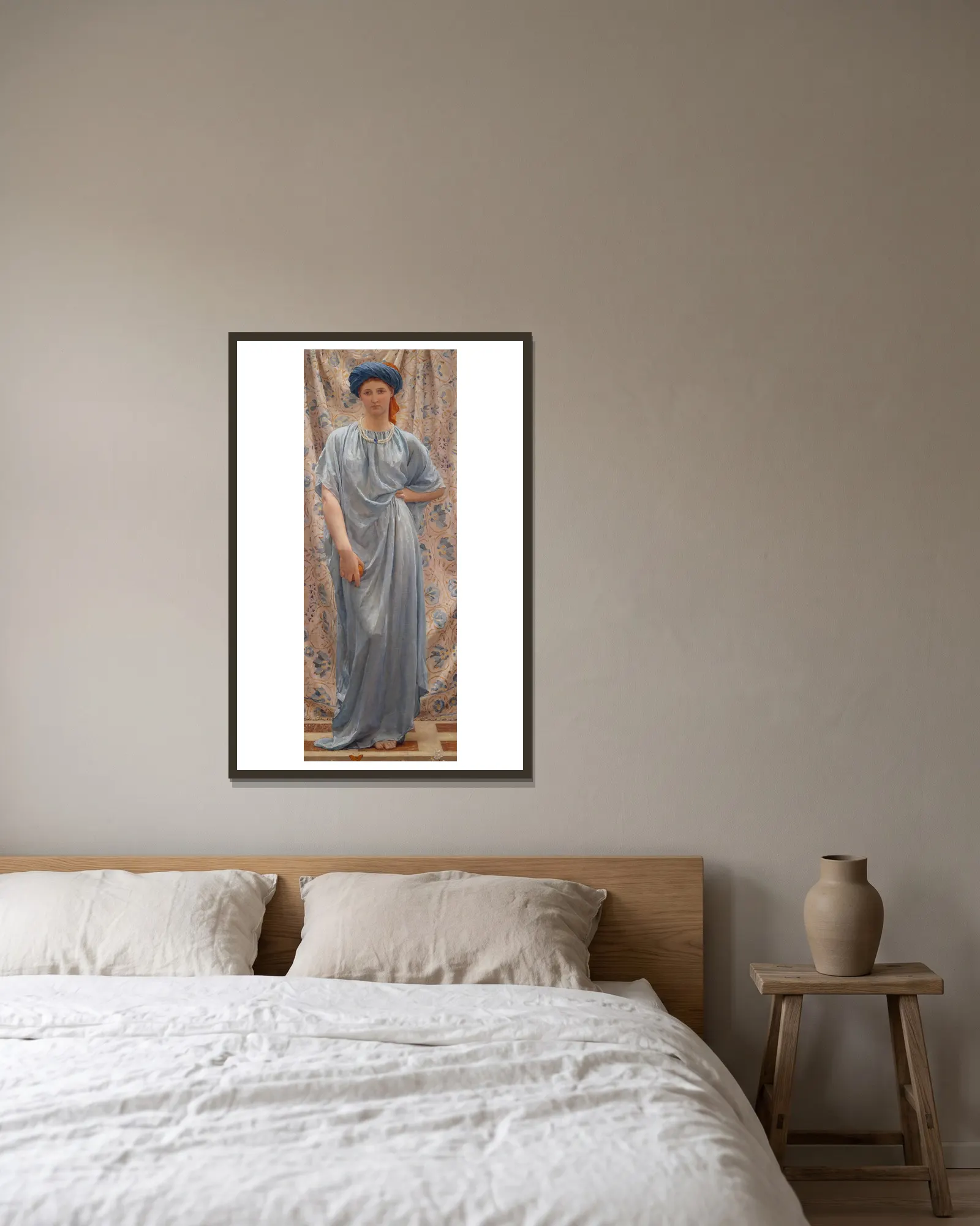 Sapphires av Albert Joseph Moore inramad på en vägg
