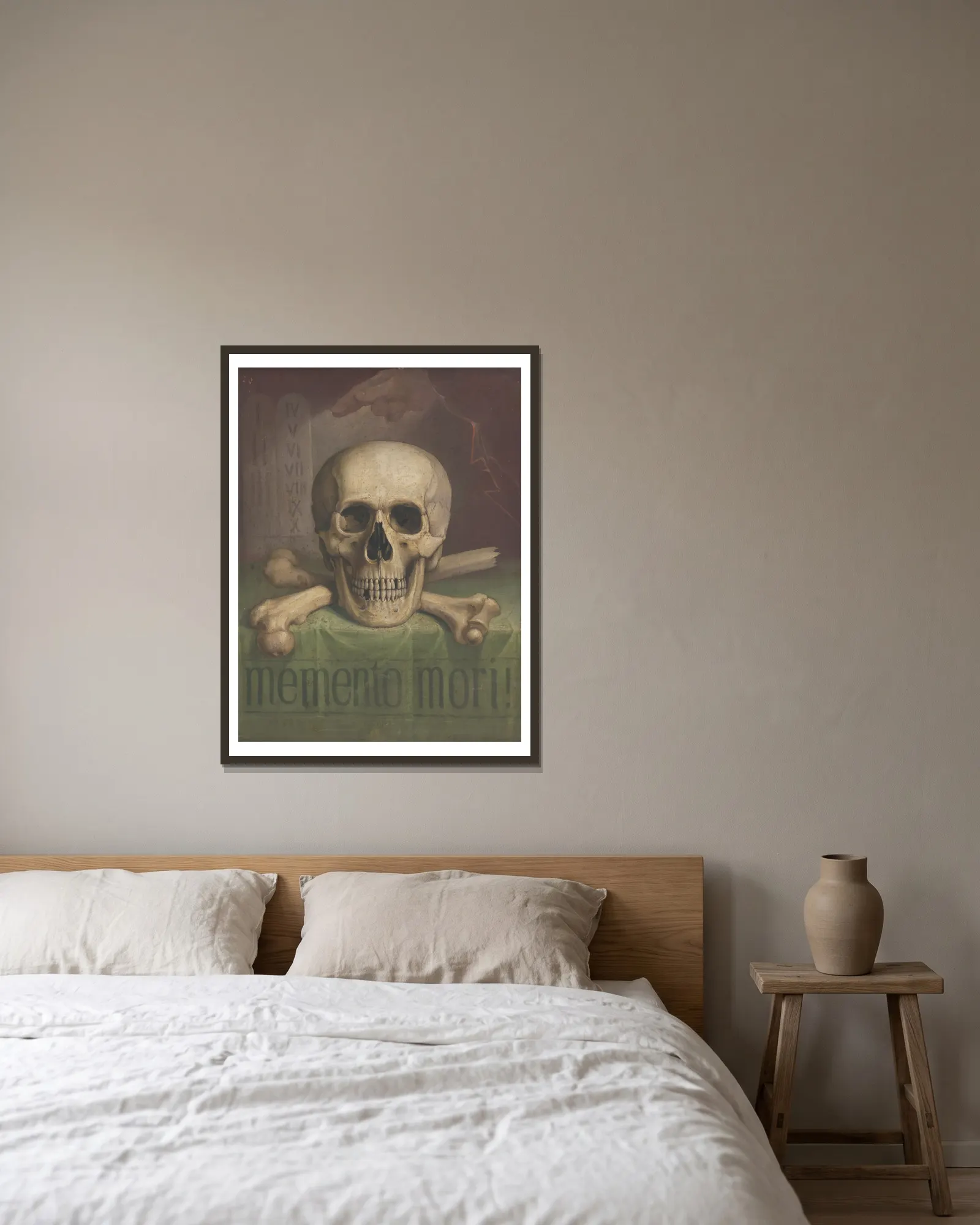 Memento mori av Jozef Hanula inramad på en vägg