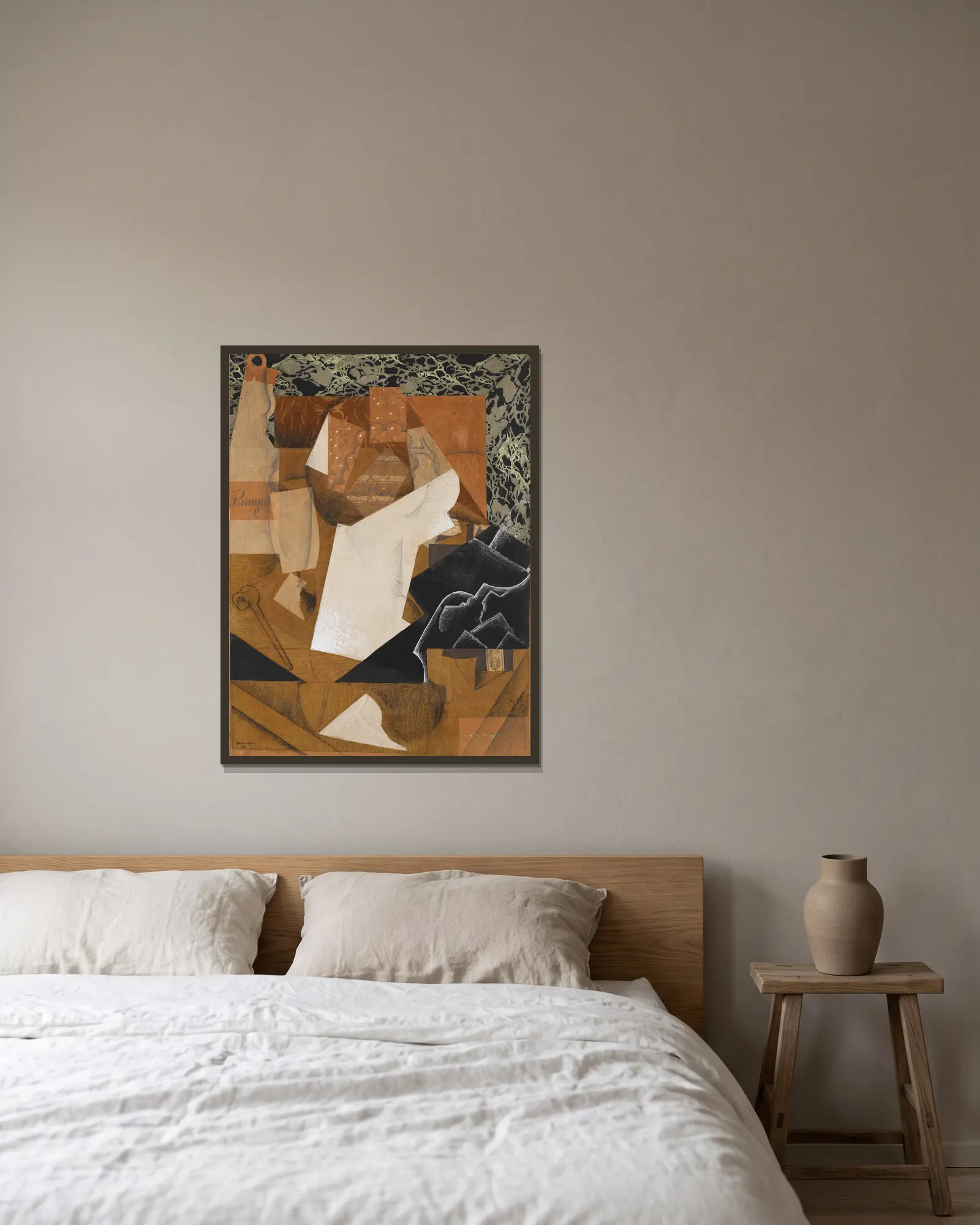 Stilleben mit Trauben av Juan Gris inramad på en vägg