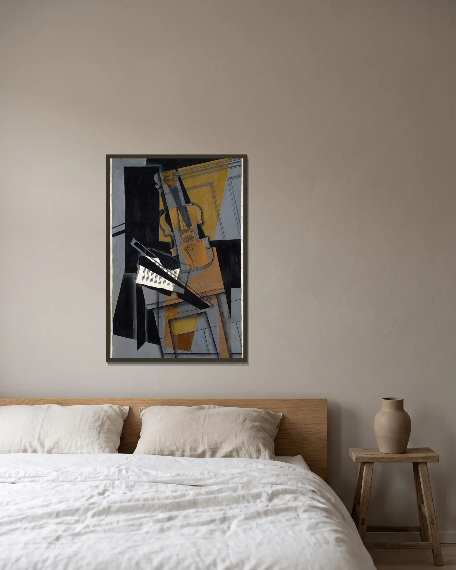 The violin av Juan Gris inramad på en vägg