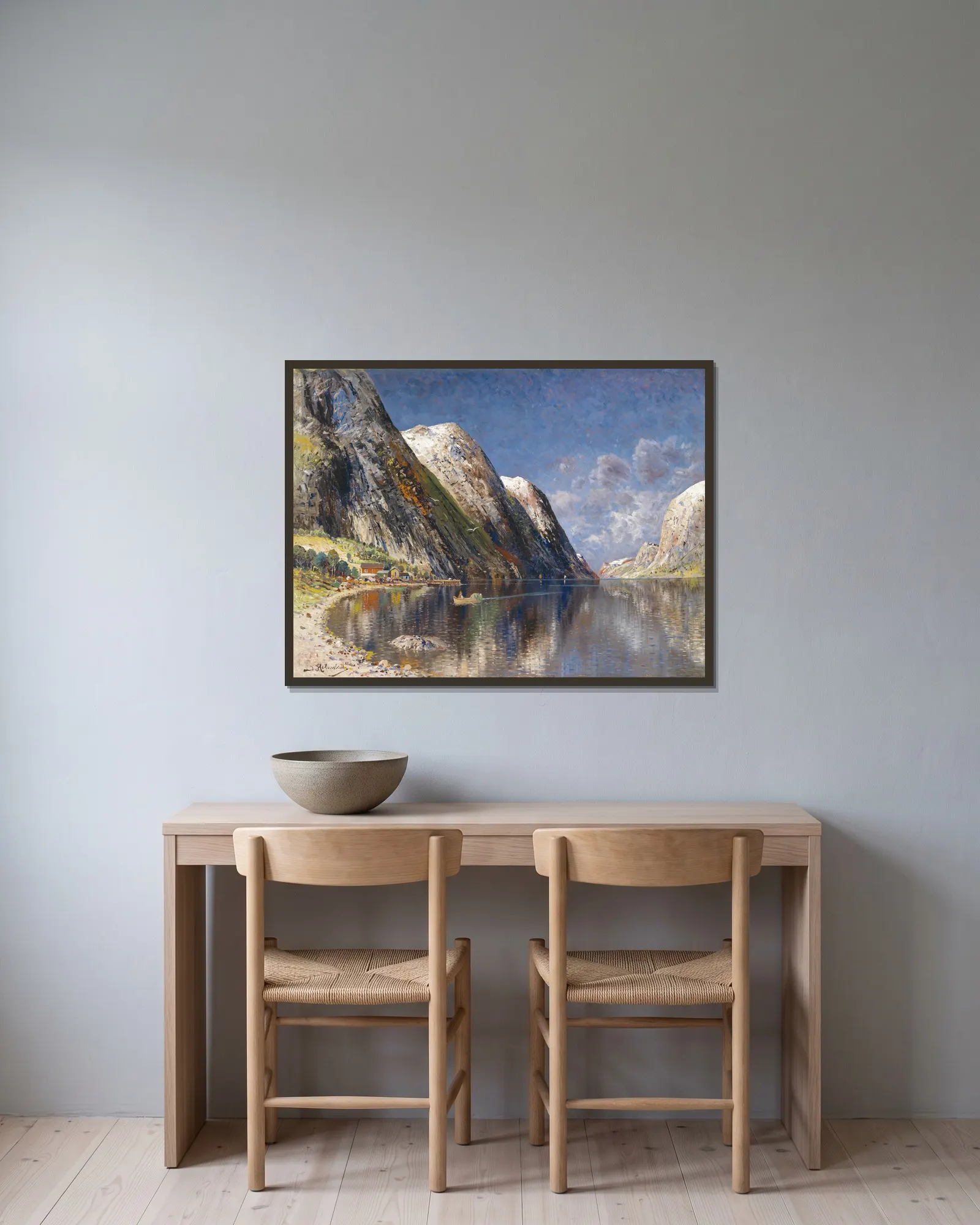Drontheim Fjord av Karl Kaufmann inramad på en vägg