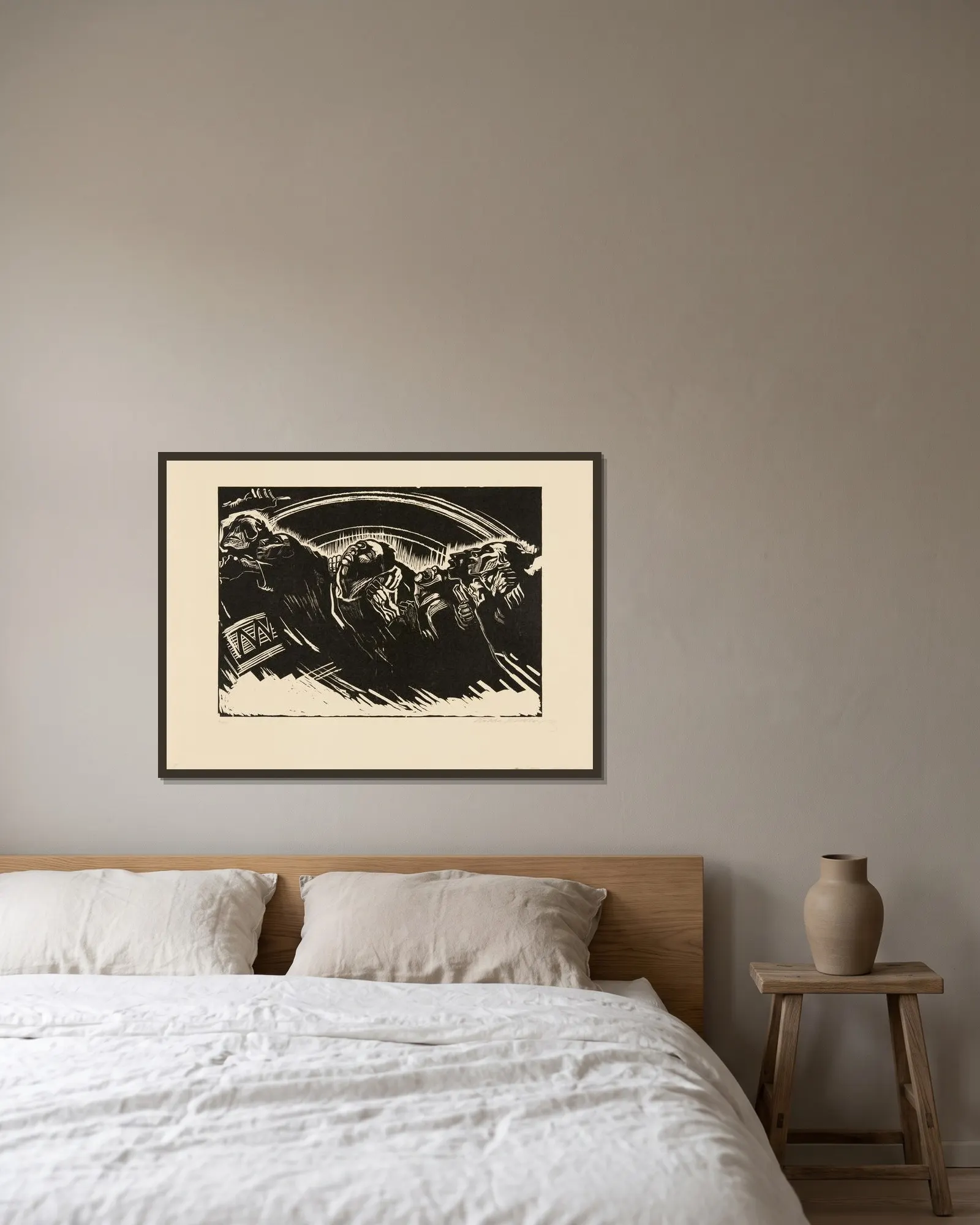 The Volunteers (Die Freiwilligen) av Käthe Kollwitz inramad på en vägg