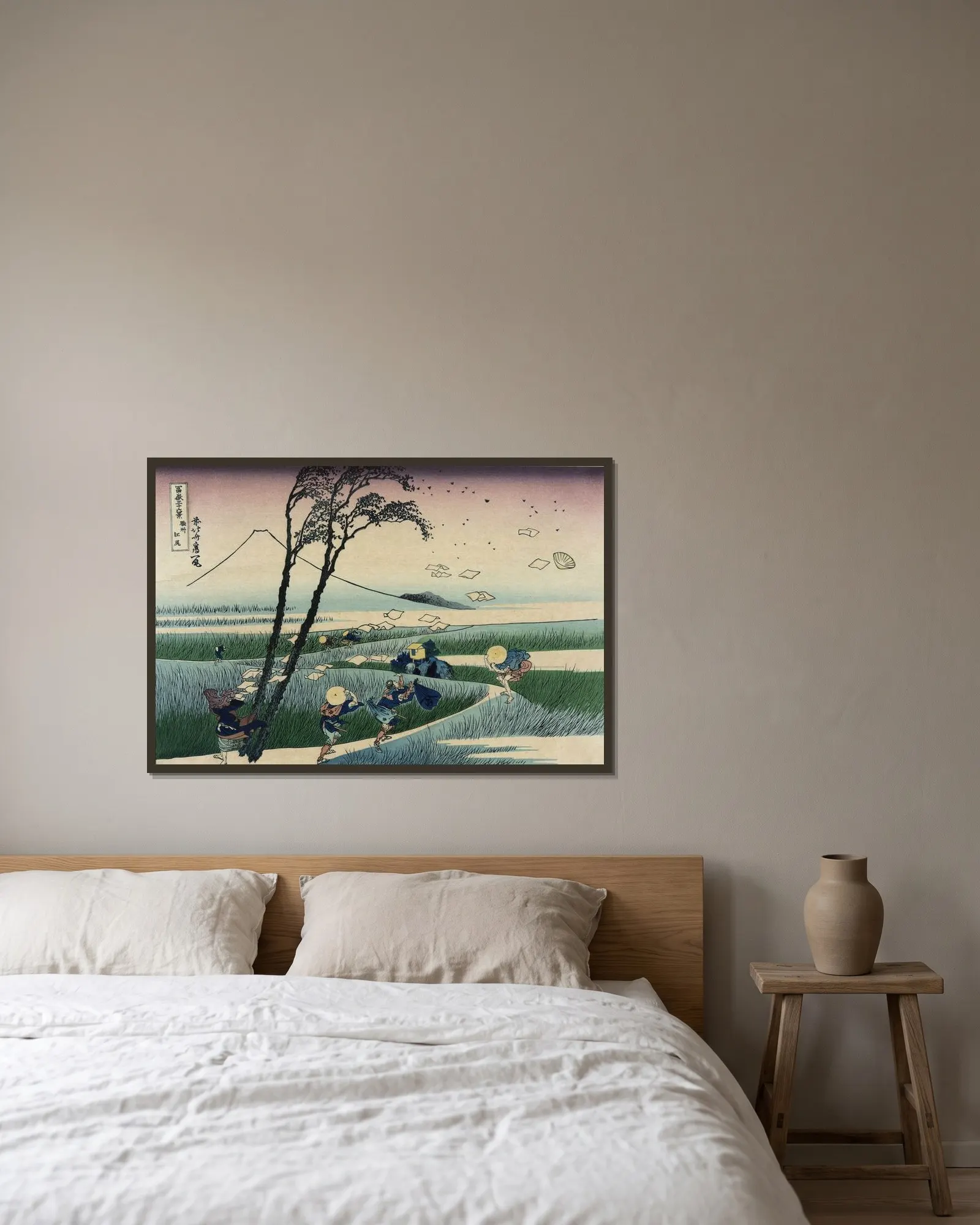 Sunshū ejiri av Katsushika Hokusai inramad på en vägg