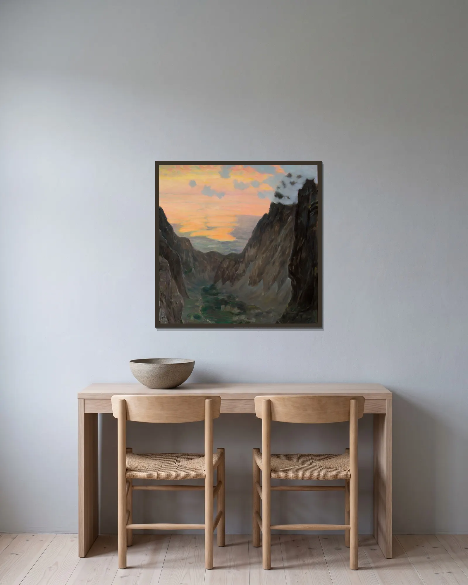 Misty mountains av Kazimierz Stabrowski inramad på en vägg